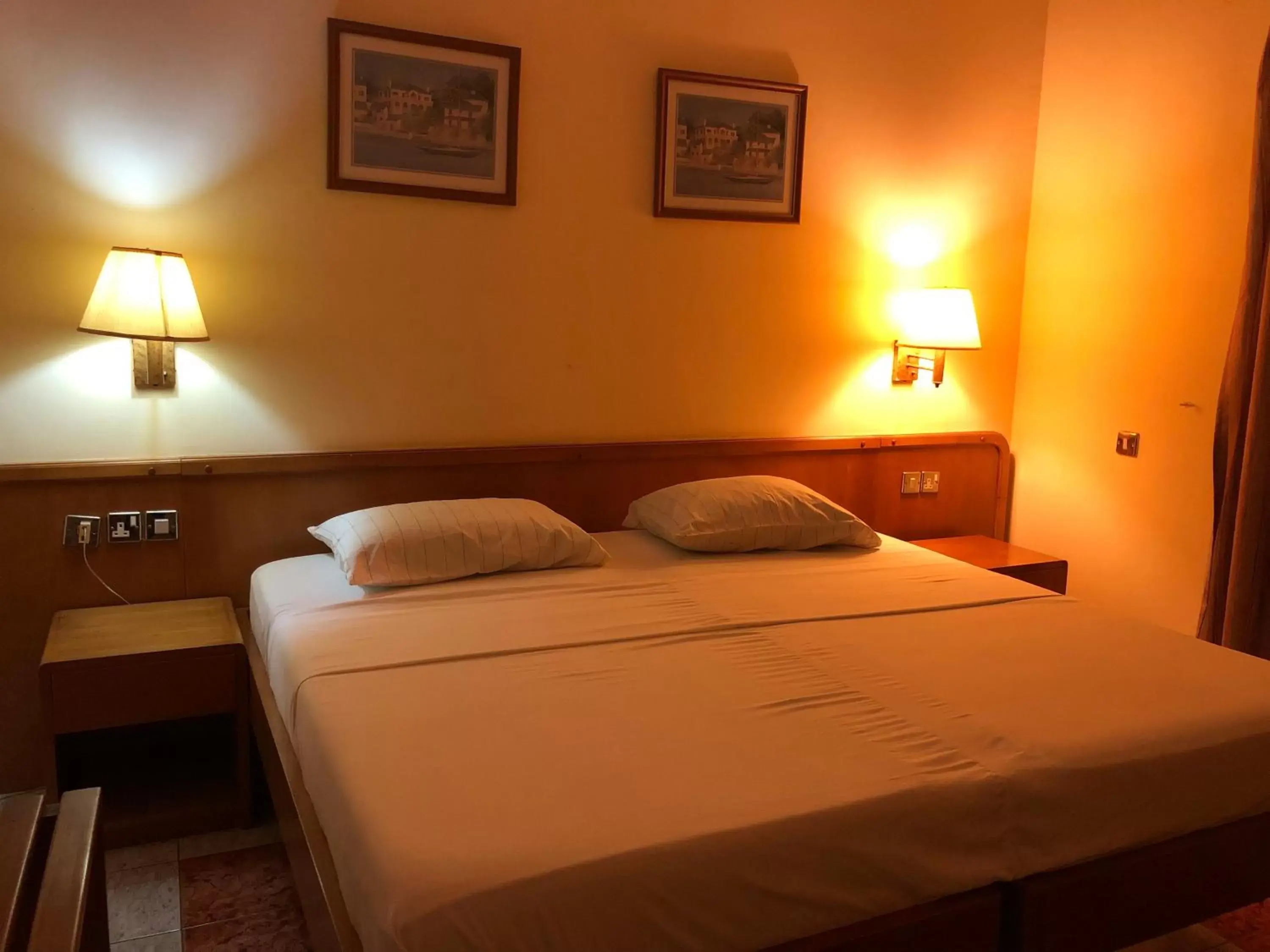 Double Room in Maple Leaf Korean Hotel Double Room in Maple Leaf Korean Hotel