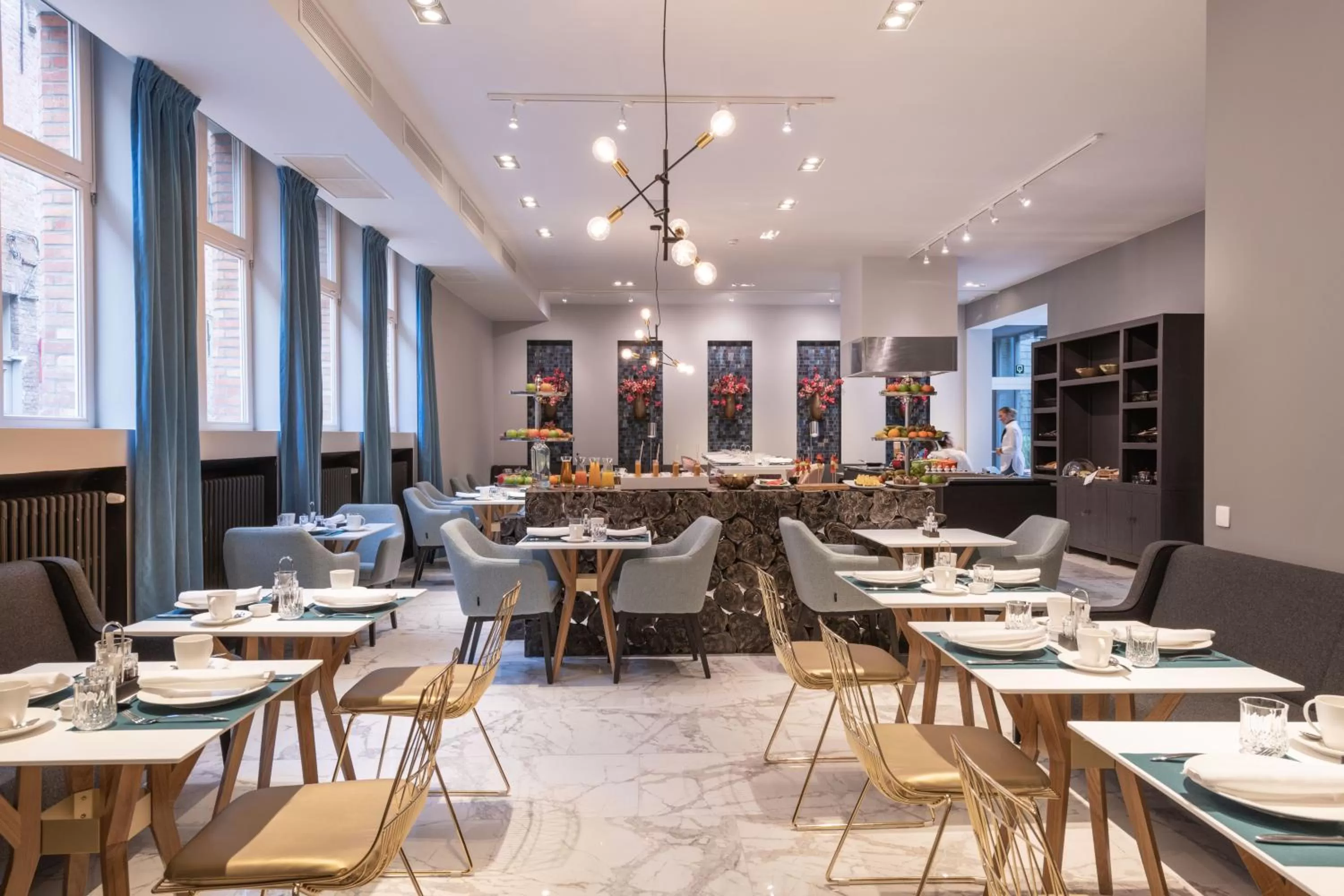 Food and drinks in Boutique Hotel Sablon by CW Hotel Collection