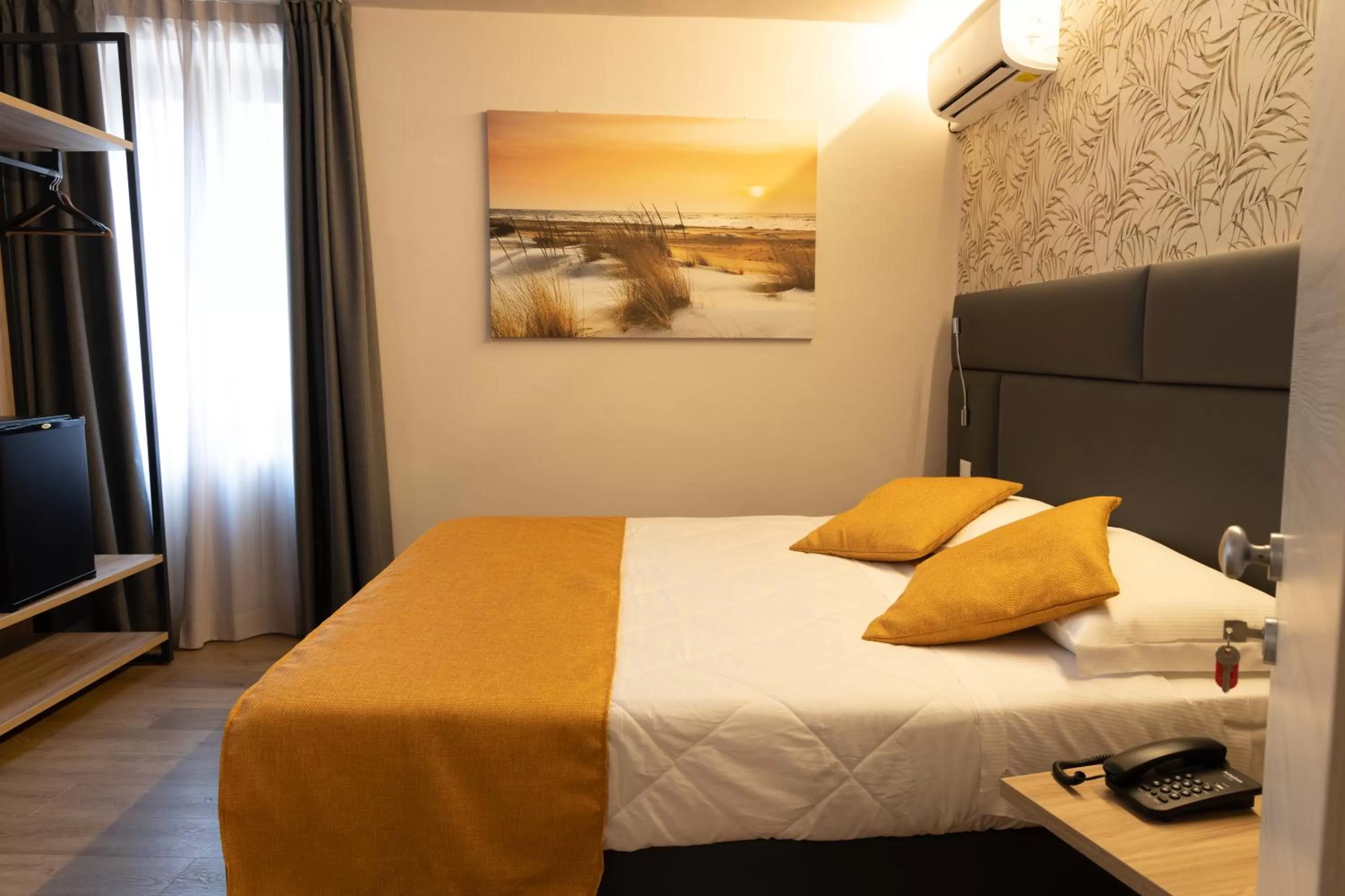 Bed in Bike Hotel Touring Gardone Riviera & Wellness