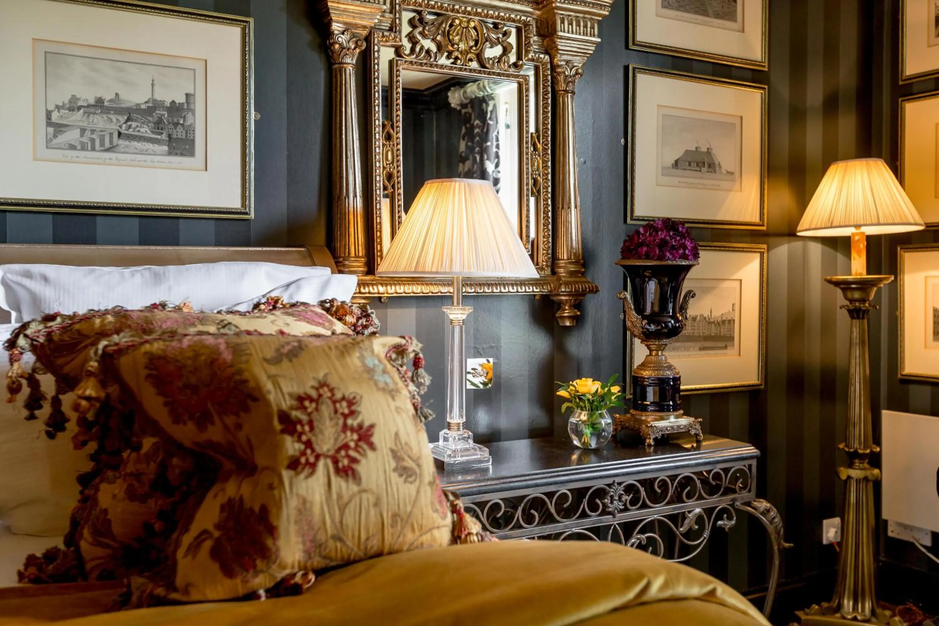 Bed in Prestonfield House