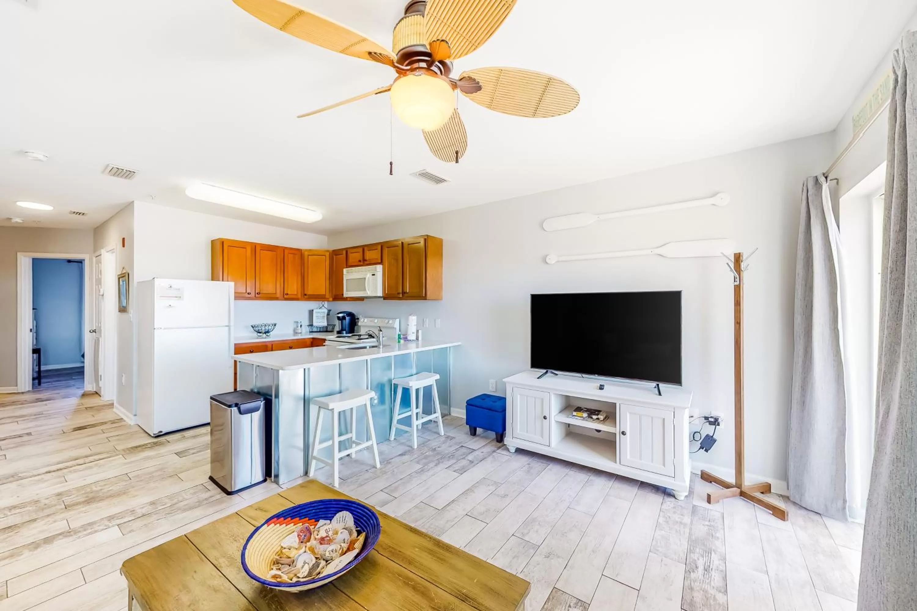 Seating Area in Grand Caribbean #103