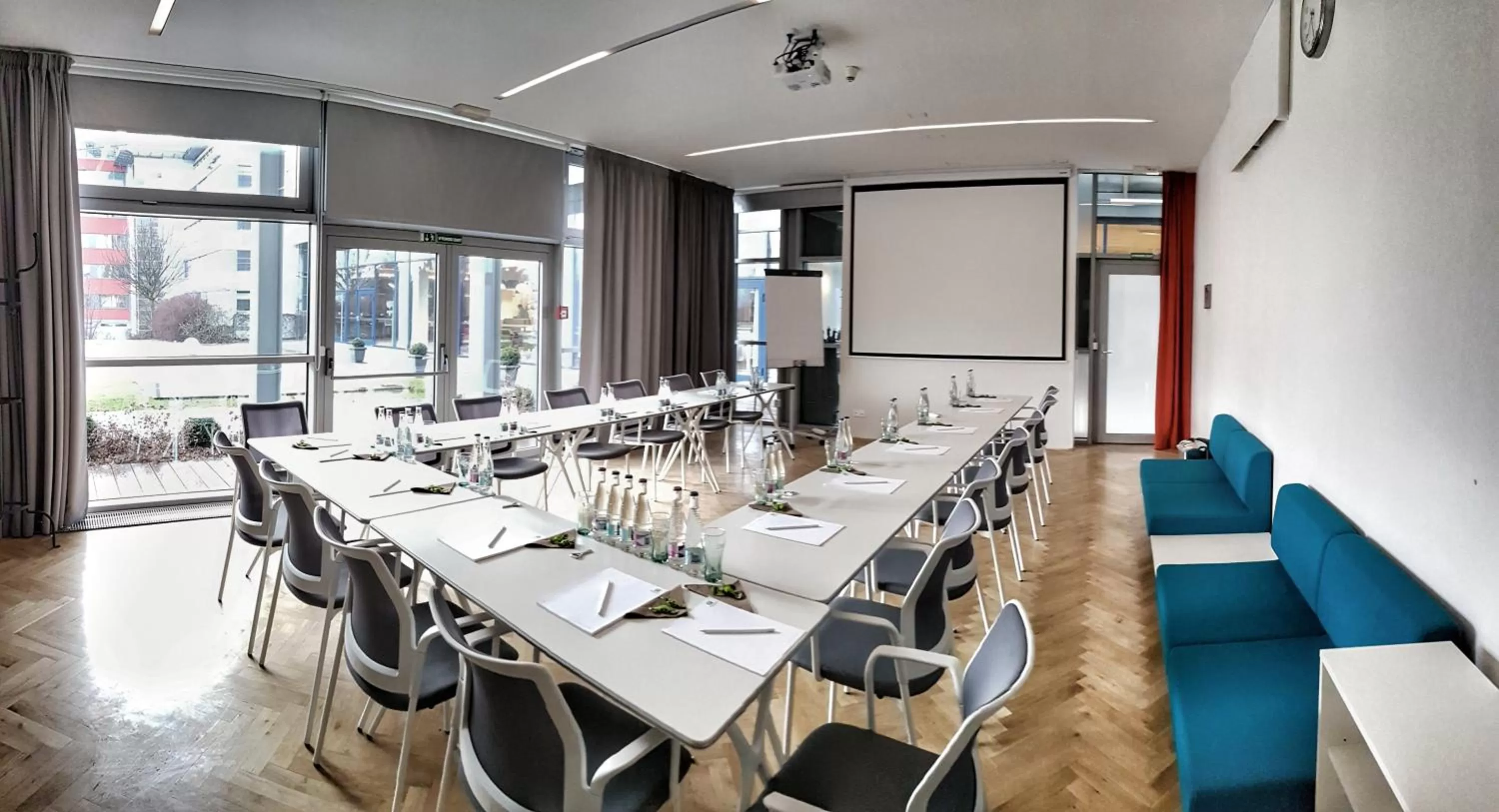 Meeting/conference room in Holiday Inn Prague Airport by IHG