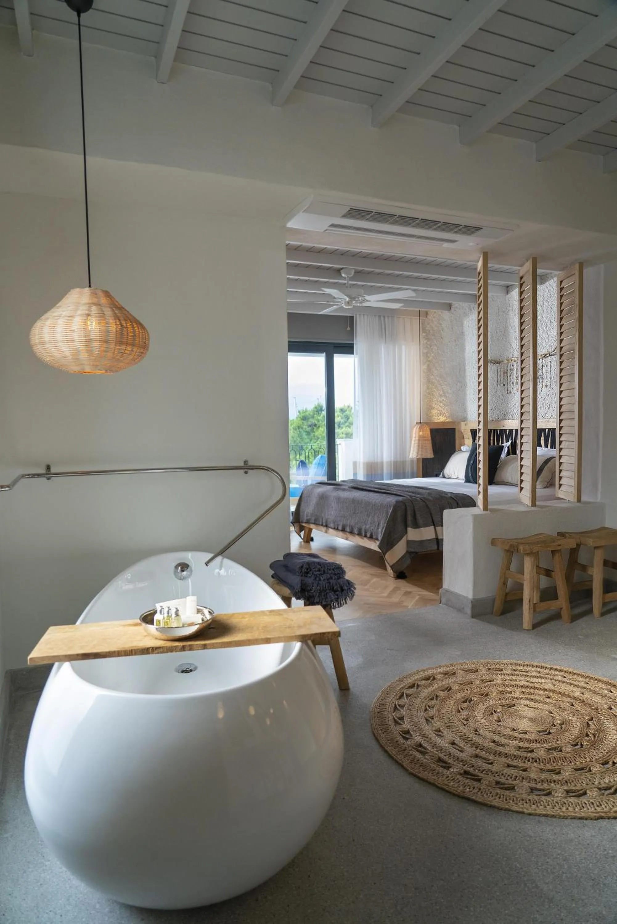 Photo of the whole room, Bed in Yacht Boheme Hotel-Boutique Class - Adults Only