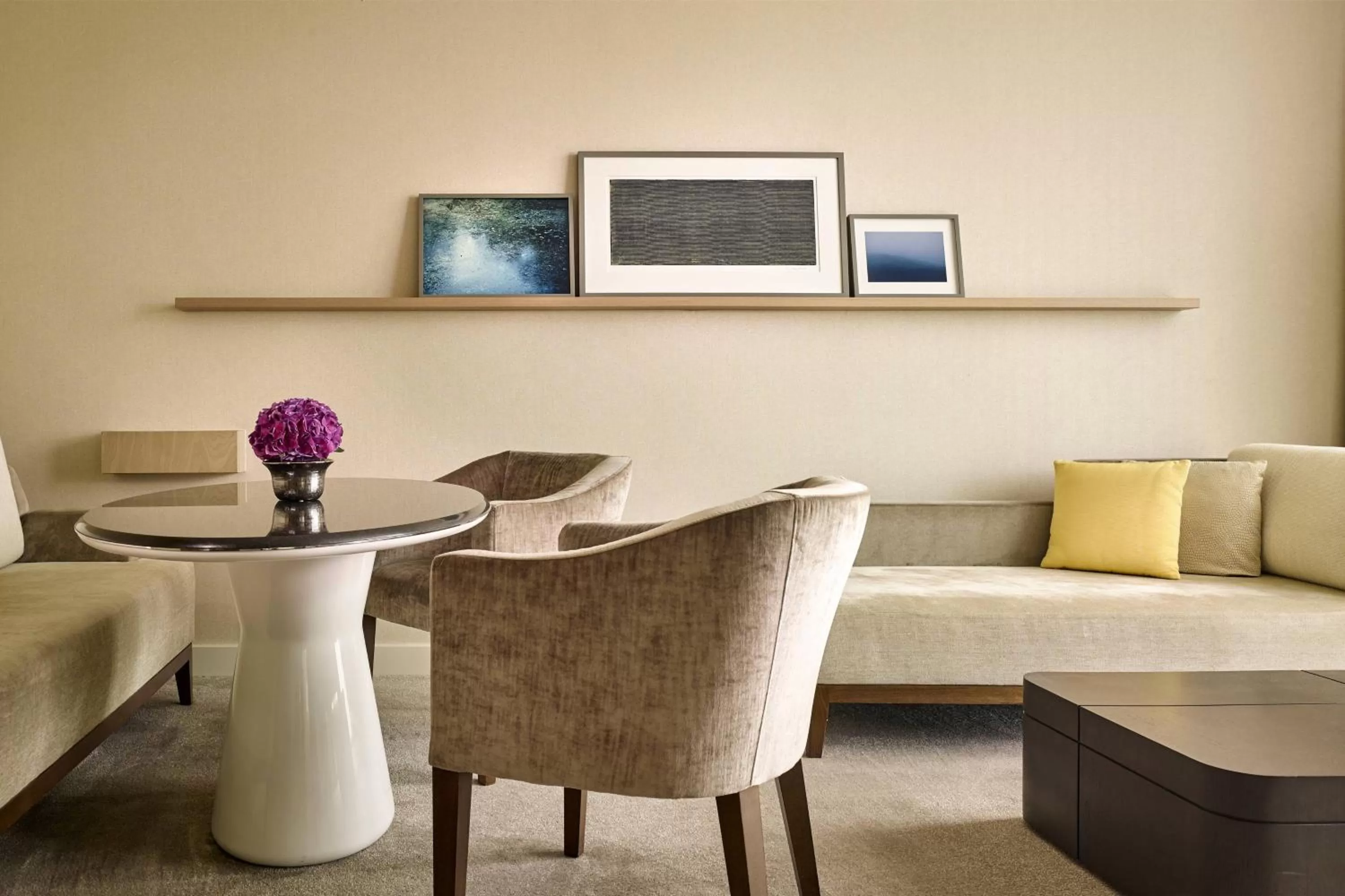 Living room in The Ritz-Carlton, Wolfsburg