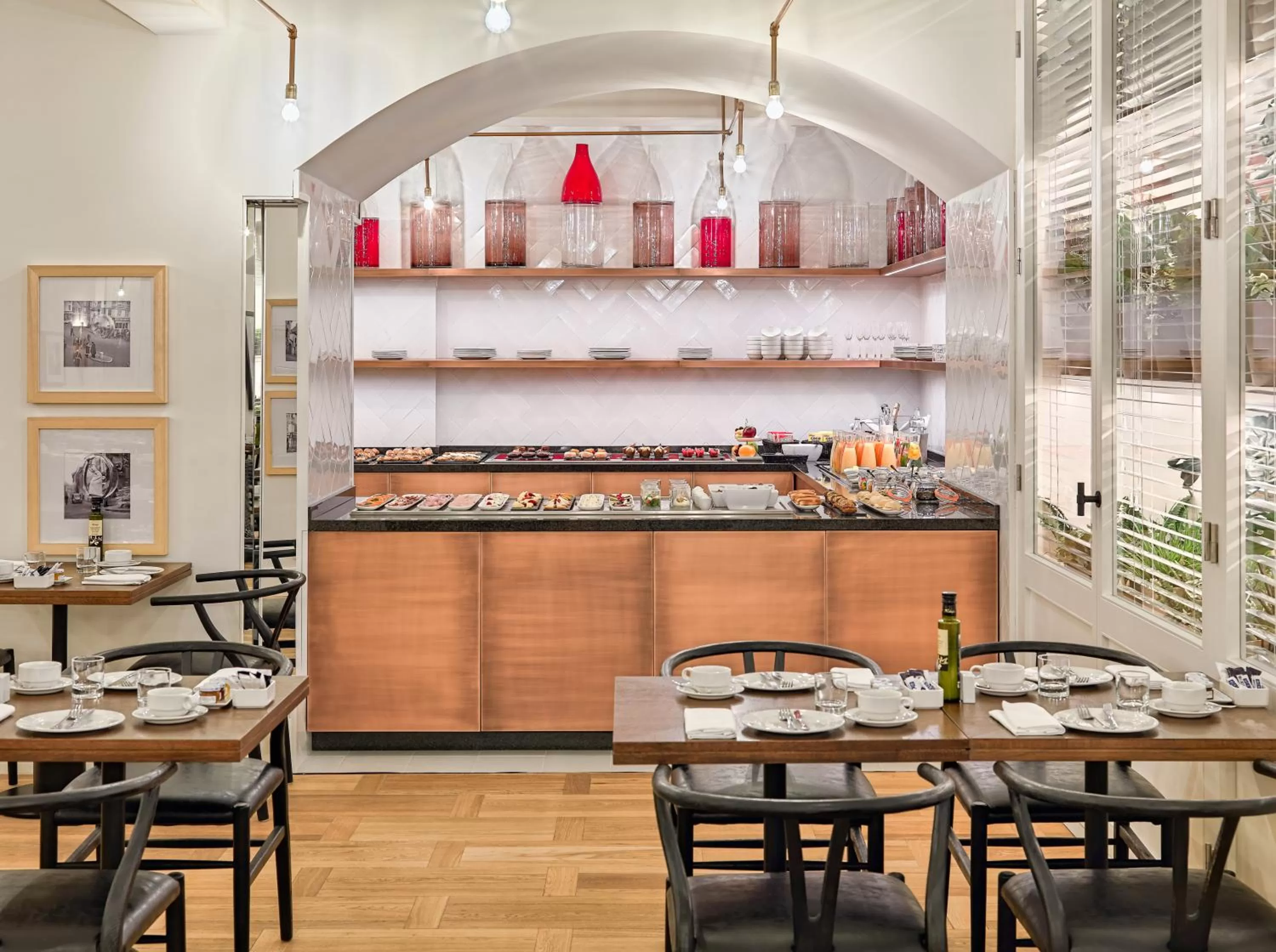 Restaurant/places to eat in H10 Cubik 4* Sup