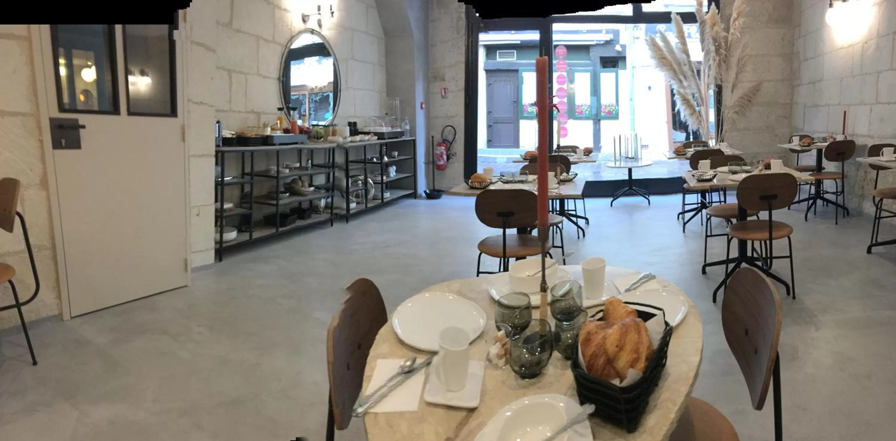 Dining area in Hôtel L'Adresse