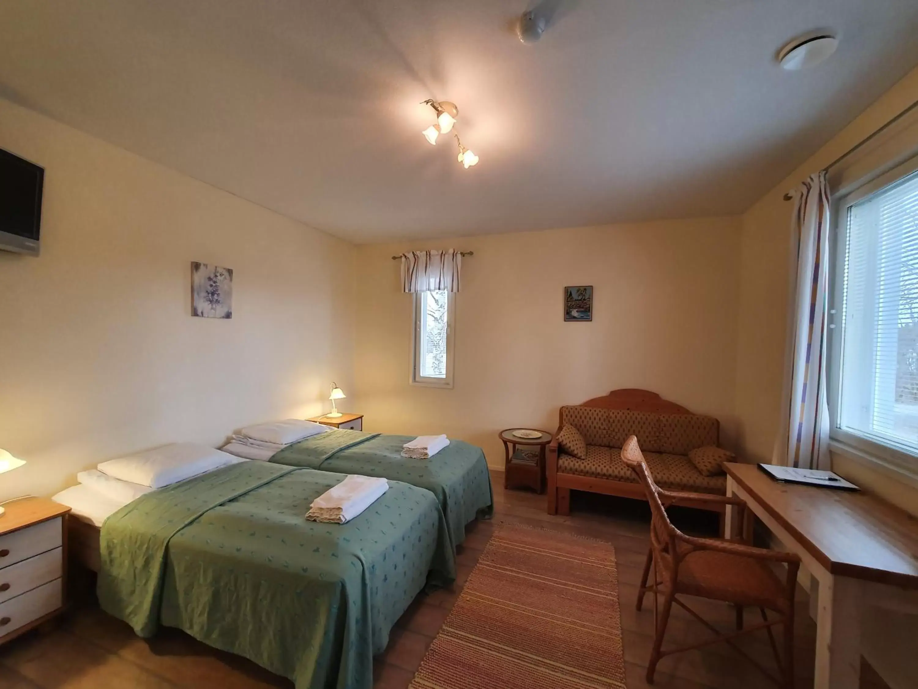 Standard Double or Twin Room in B&B Lomamokkila Standard Double or Twin Room in B&B Lomamokkila