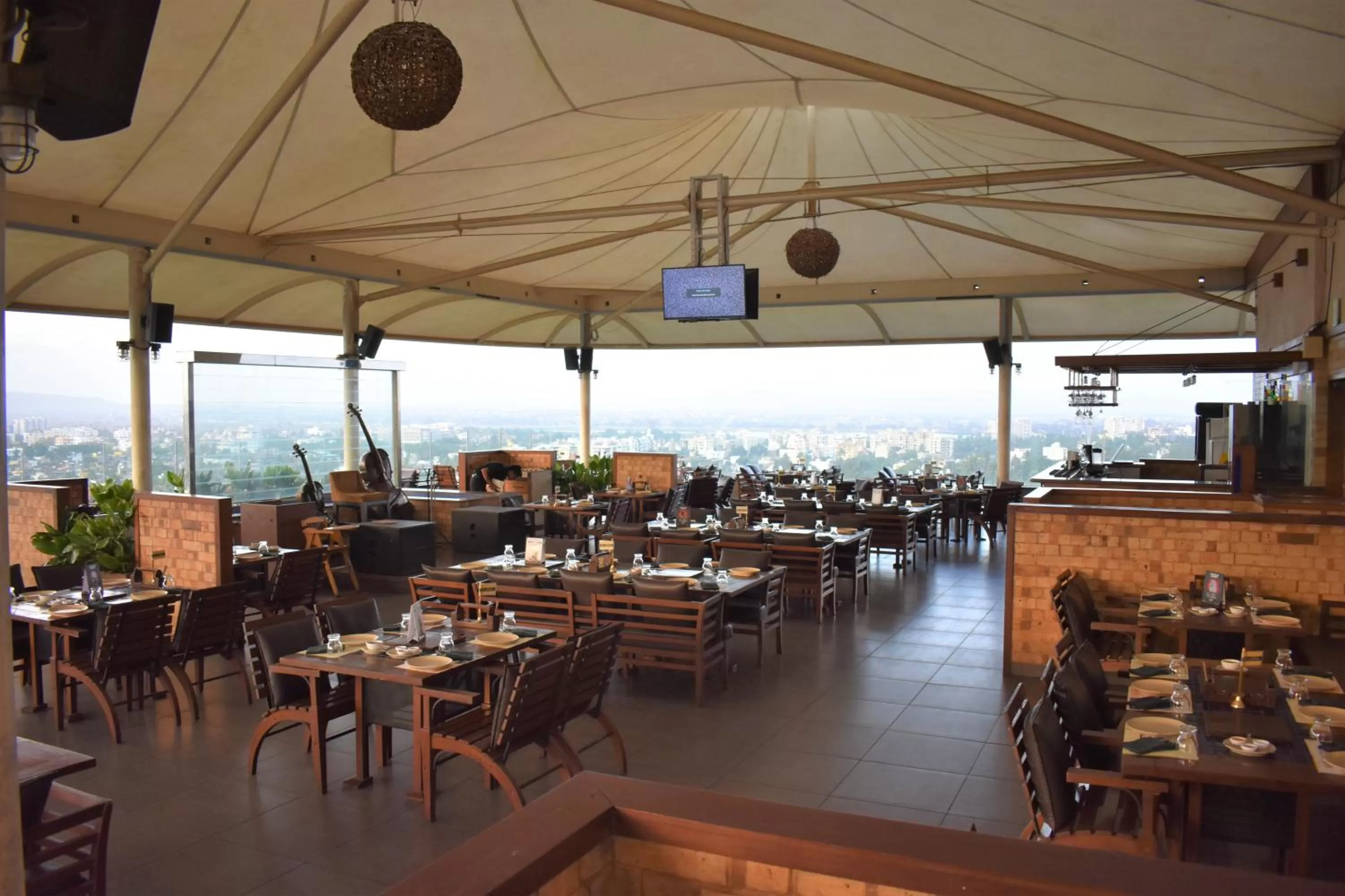 Restaurant/places to eat in Sayaji Kolhapur