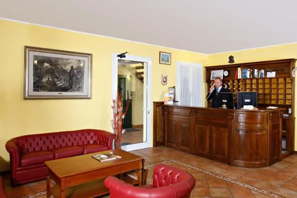 Lobby or reception in Hotel Gabarda