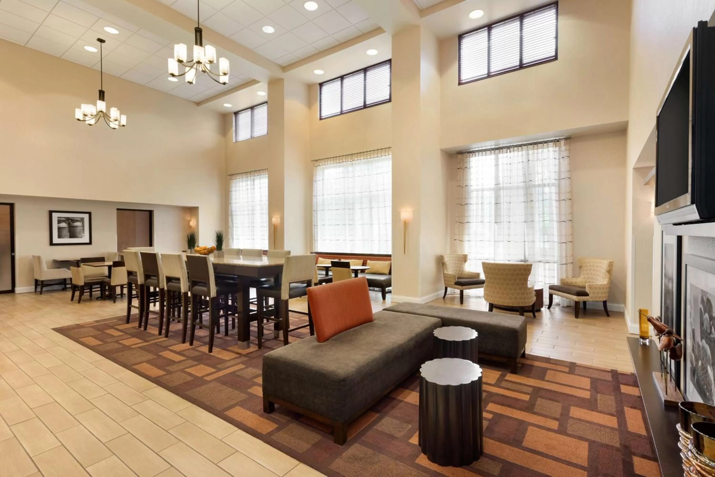 Lobby or reception in Hampton Inn & Suites Largo