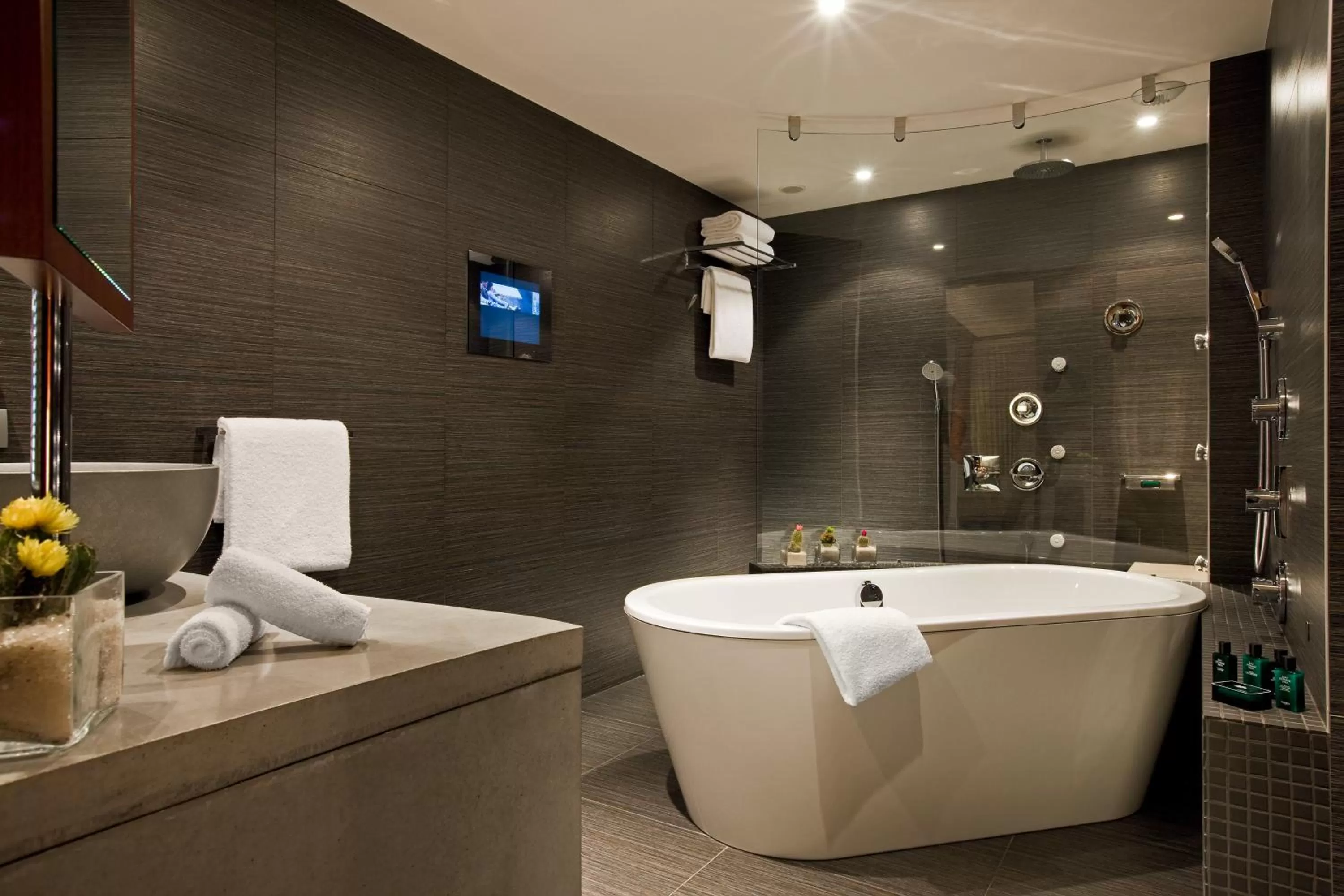 Bathroom in Sofitel Marseille Vieux-Port