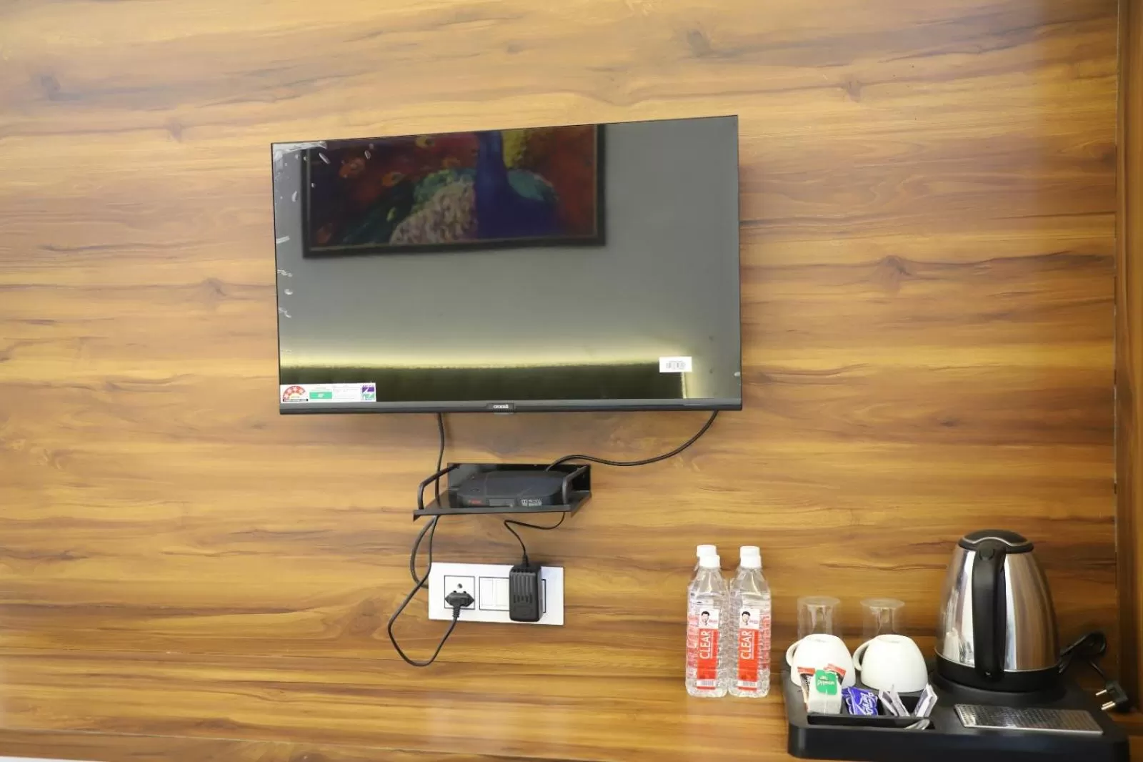 TV and multimedia, TV/Entertainment Center in Opulent Inn by Lime Tree Hotels