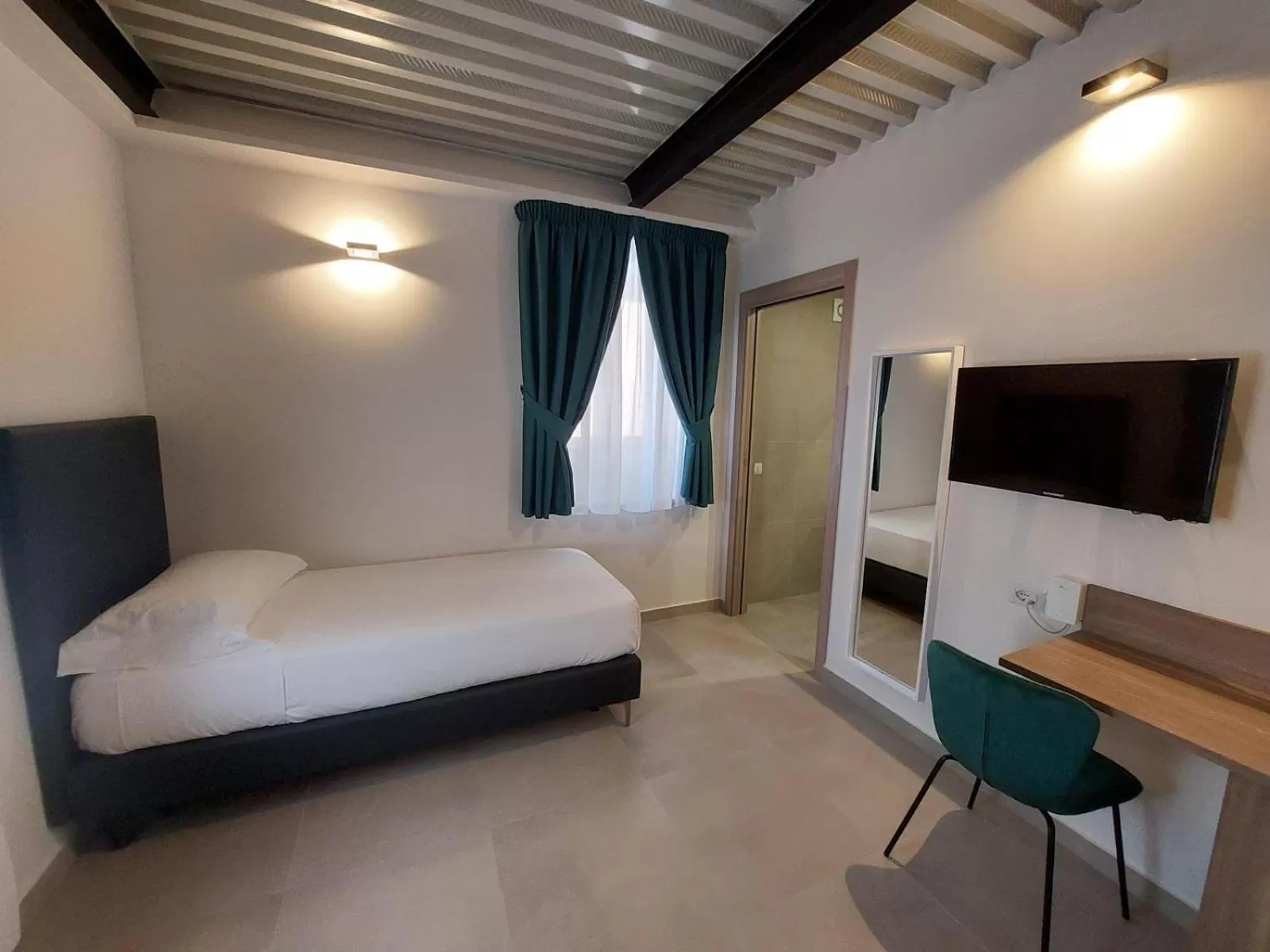 Bed in Boutique Hotel Palazzo Donna Iulia