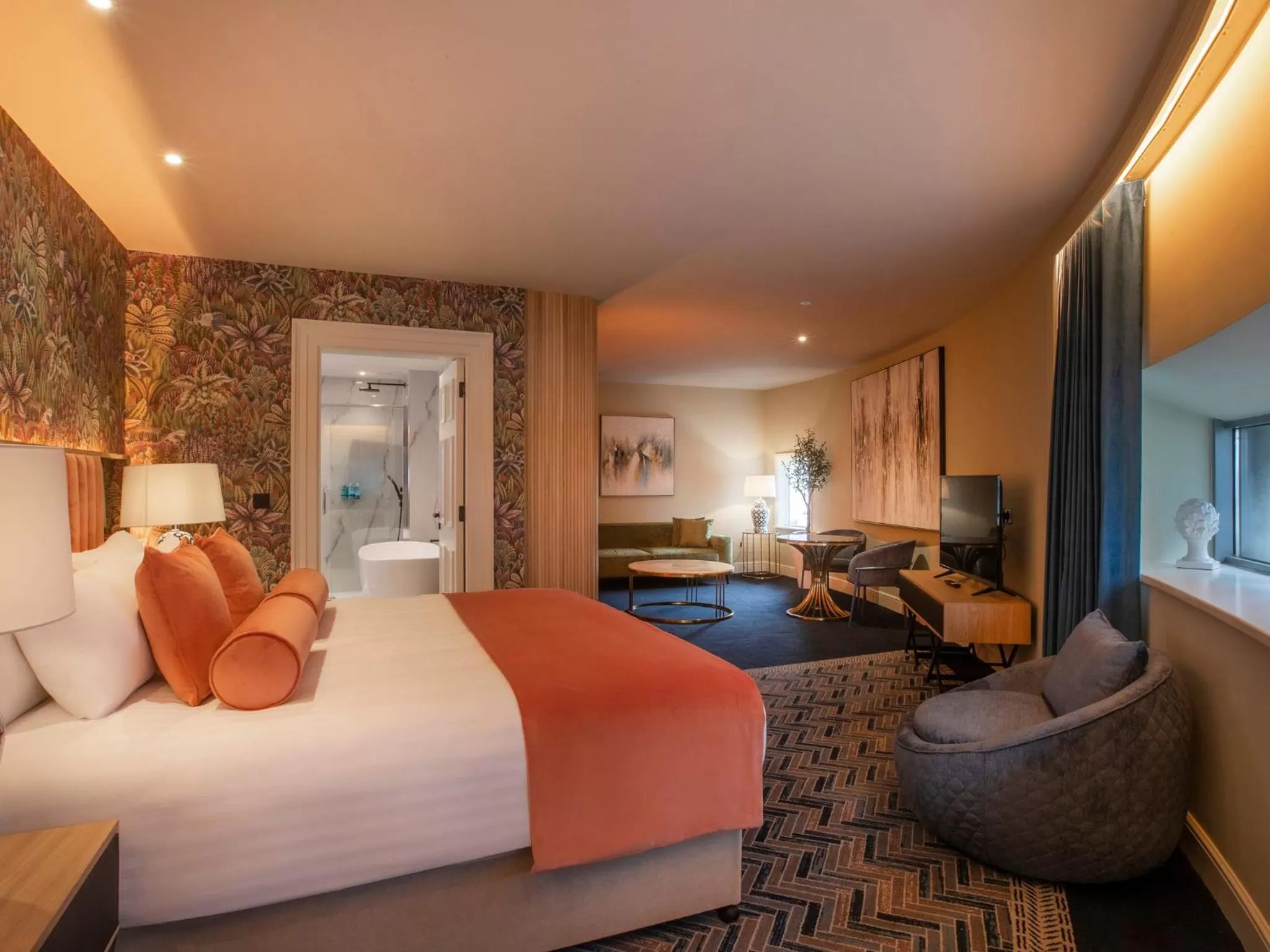 Photo of the whole room in Forster Court Hotel