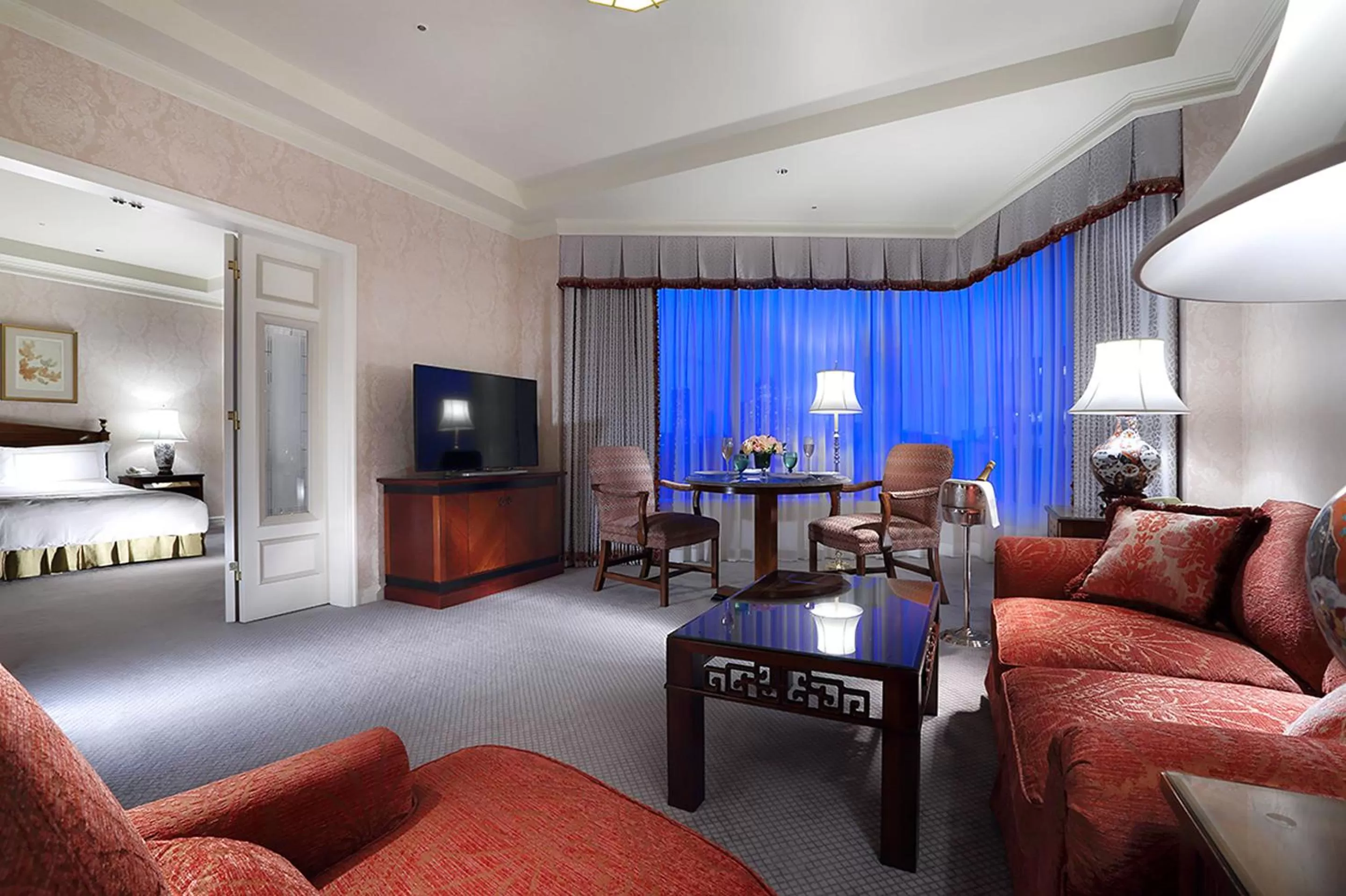 Living room in Hotel Chinzanso Tokyo