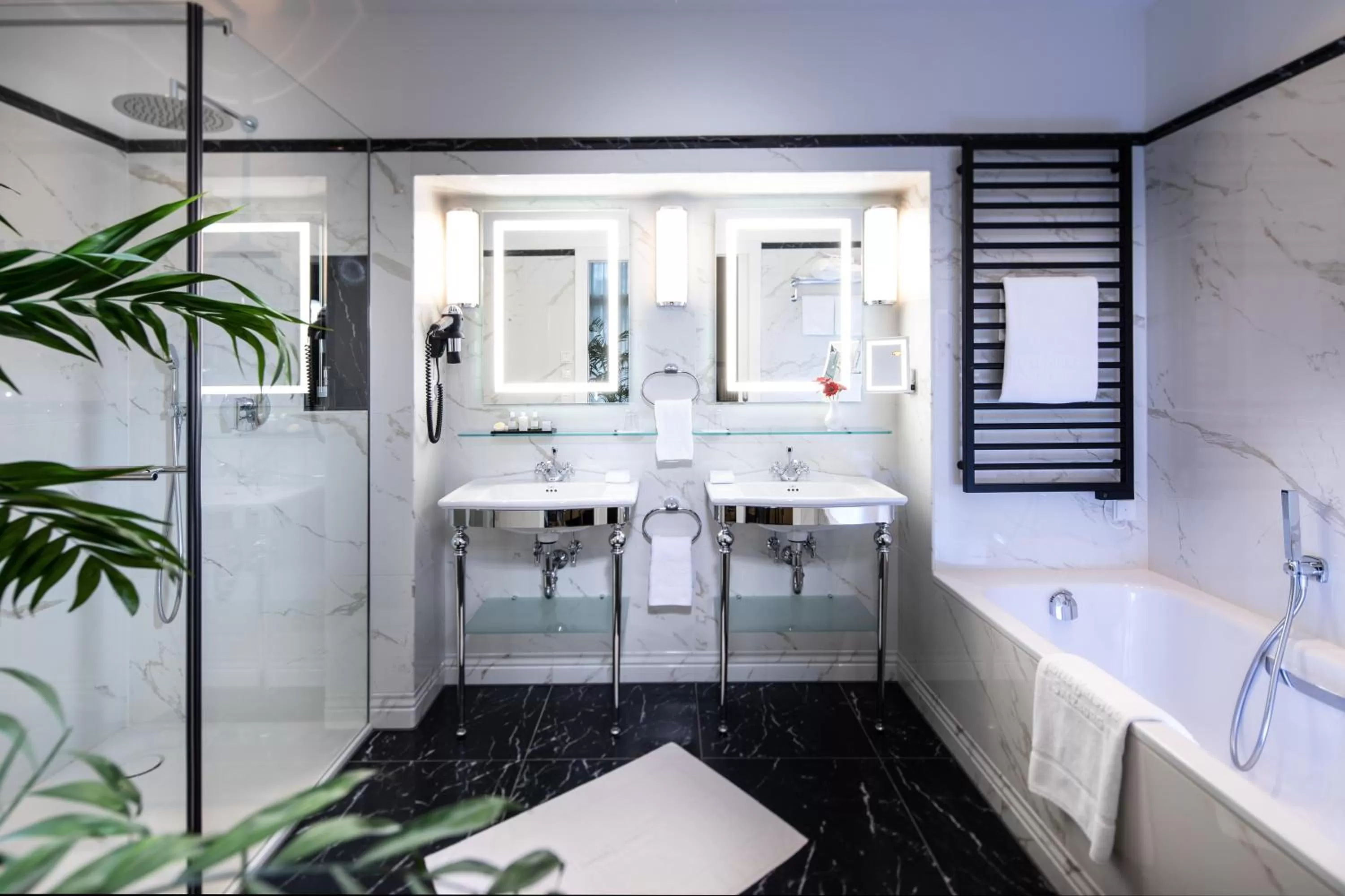 Bathroom in Hotel Bristol Salzburg