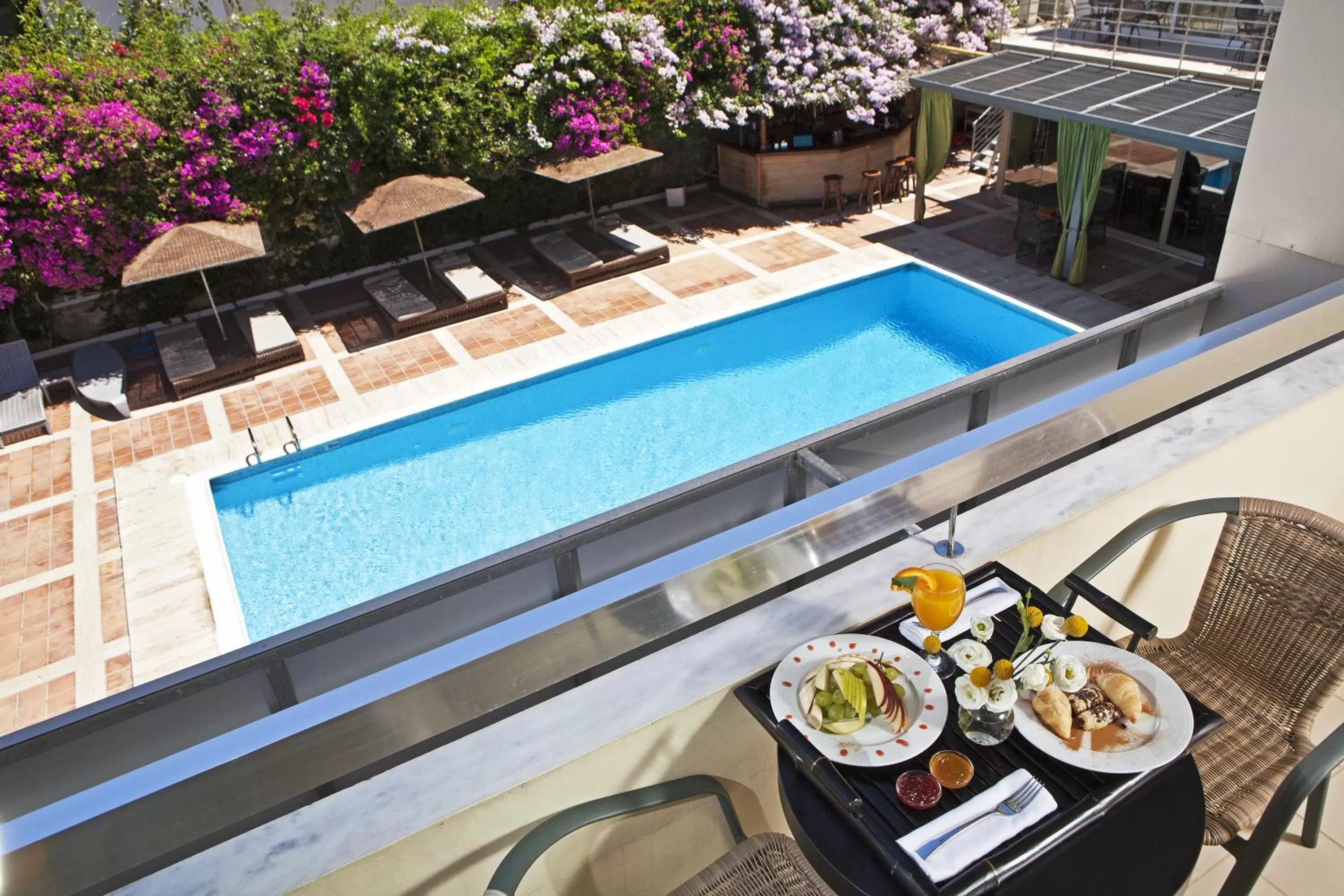 Pool view in Congo Palace