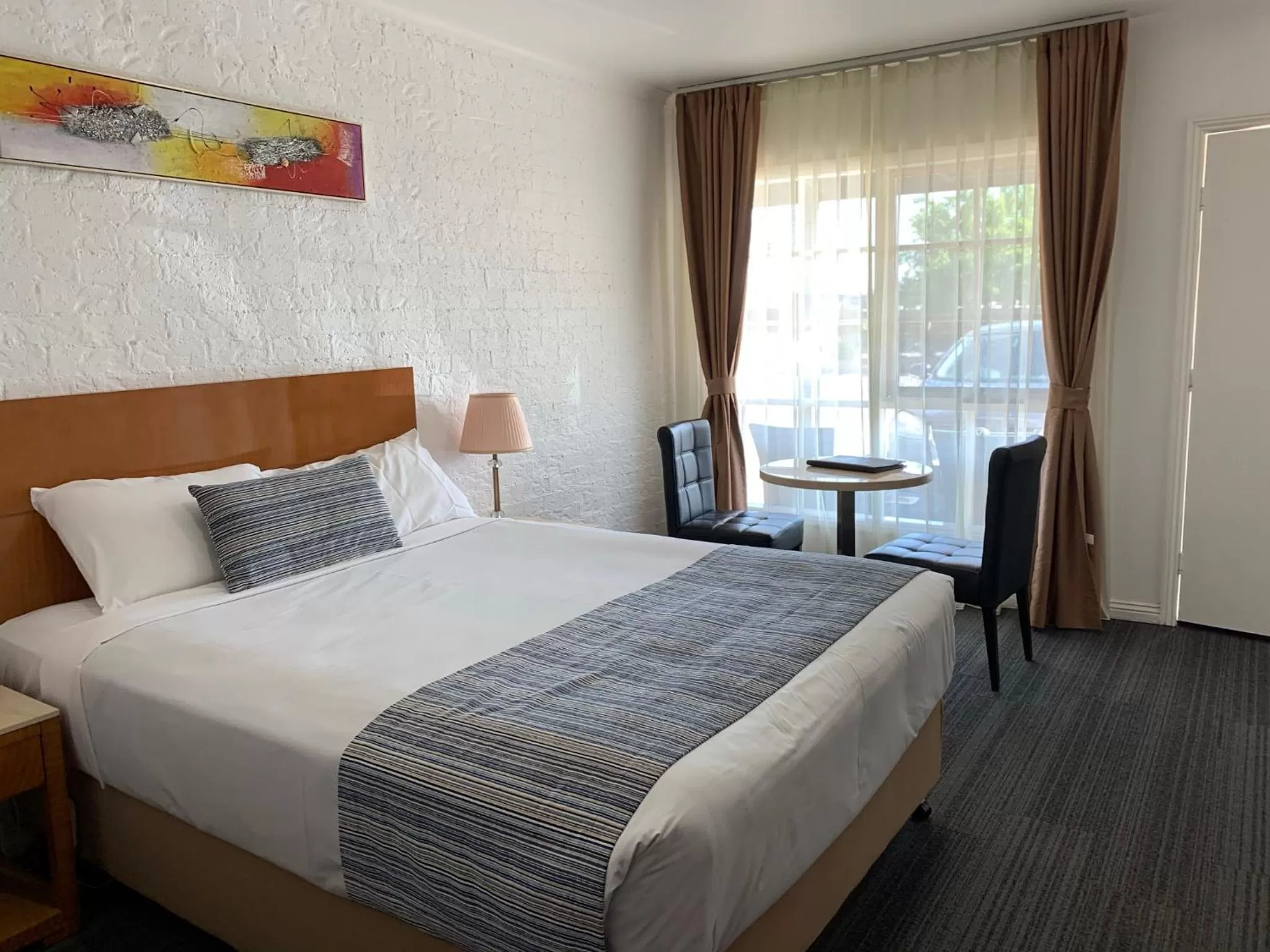 Bedroom, Bed in Swaggers Motor Inn