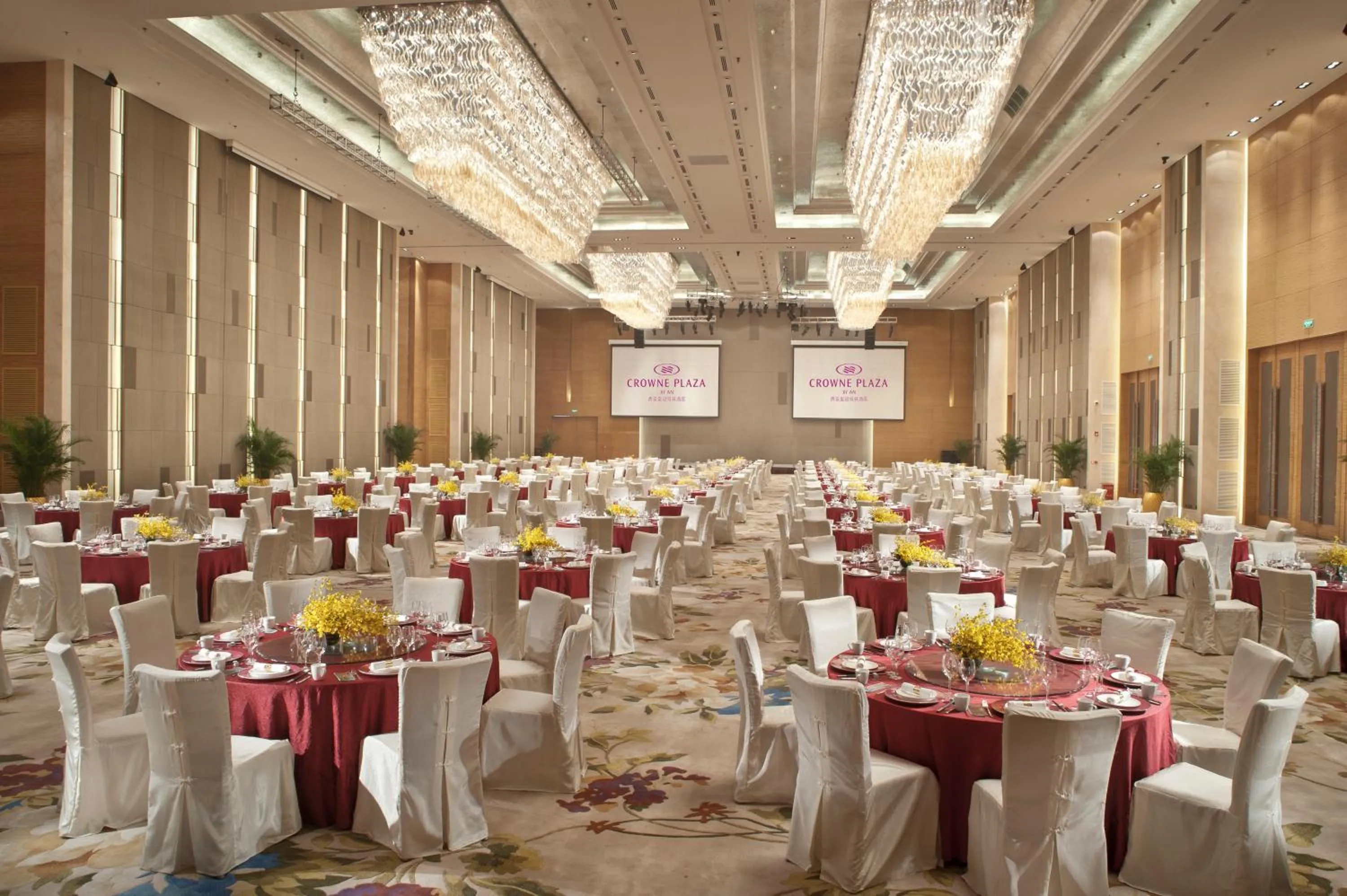 Banquet/Function facilities in Crowne Plaza Xi'an by IHG