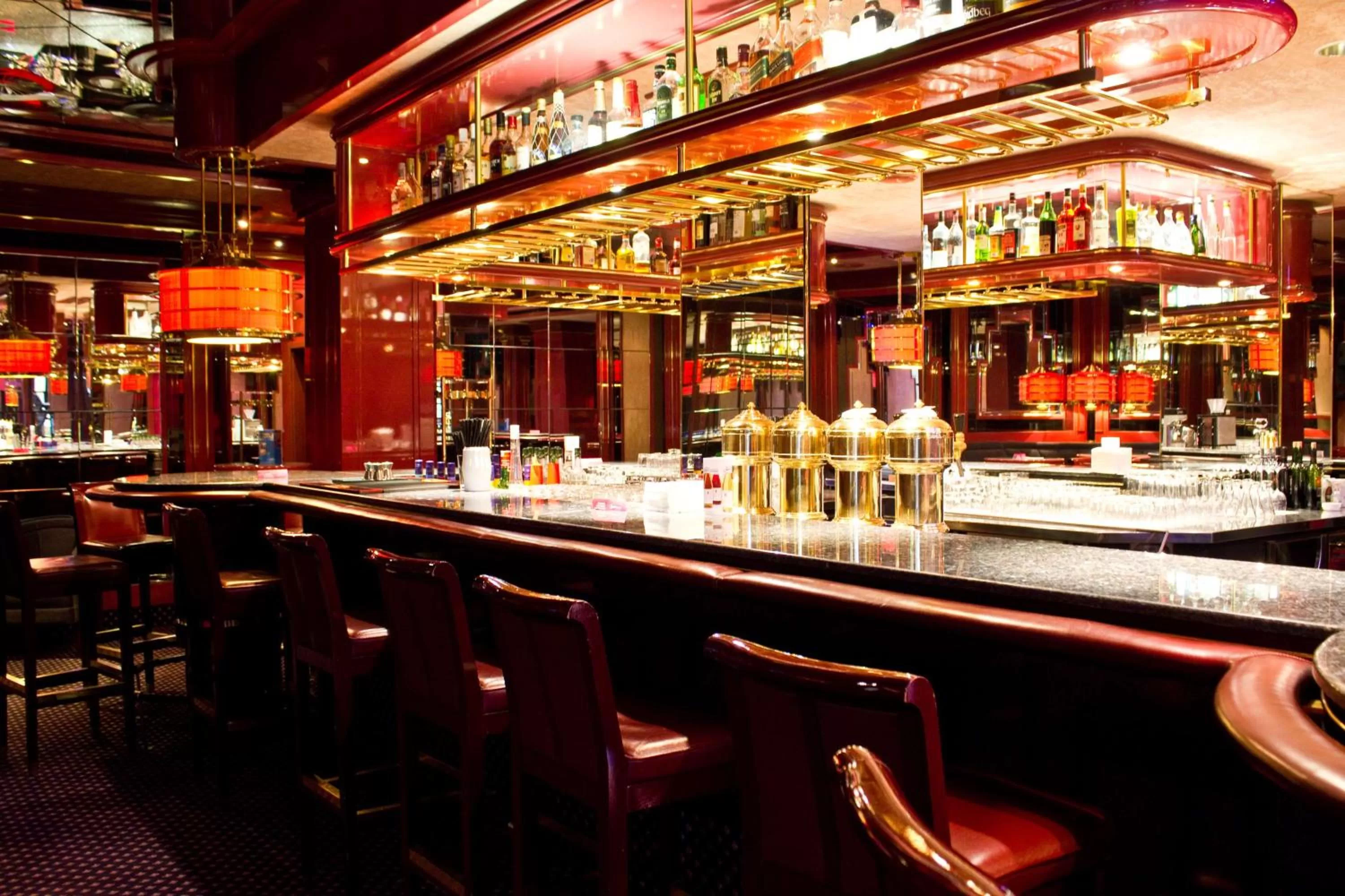 Lounge or bar in Radisson Blu Hotel Cottbus