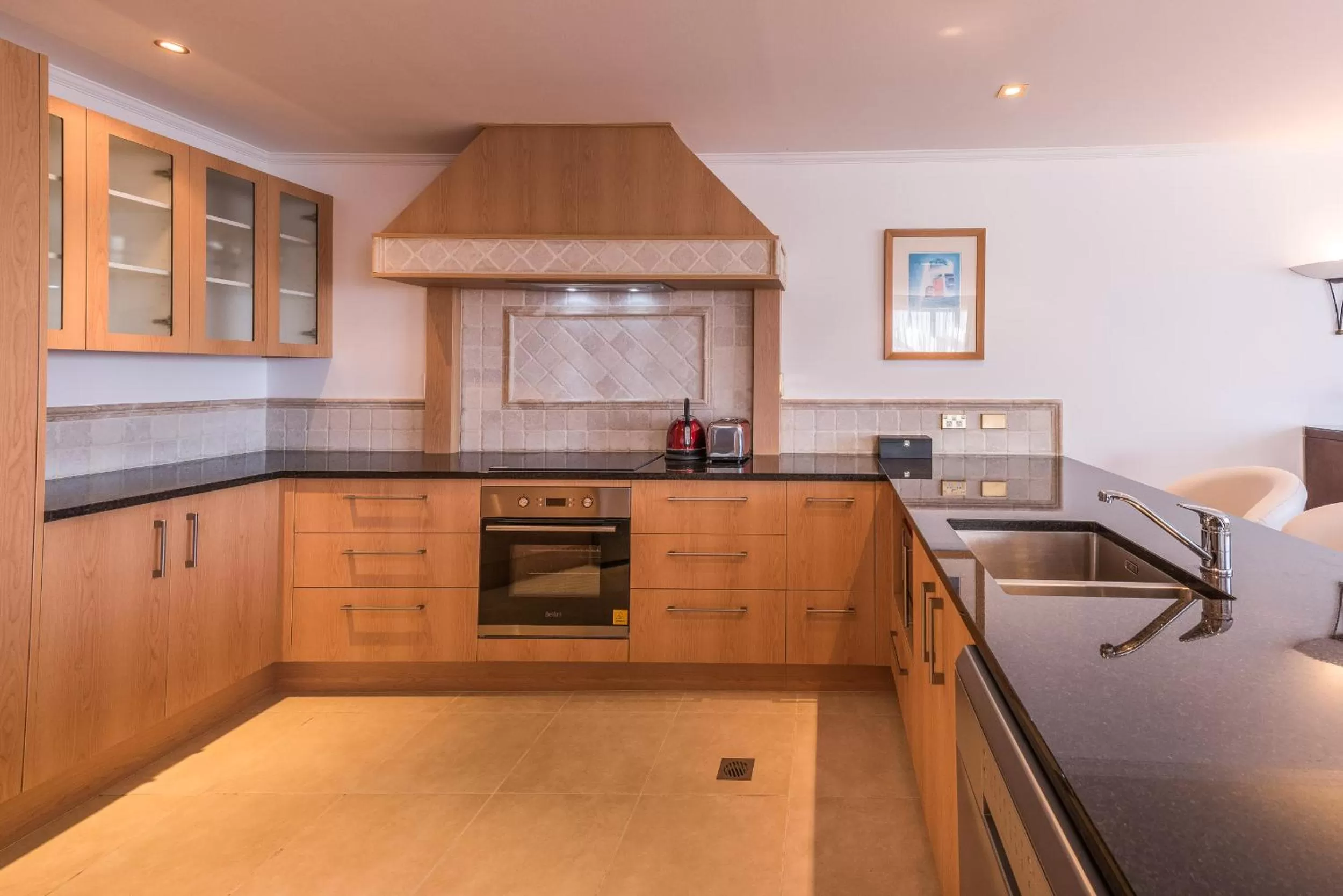 Kitchen or kitchenette in Fino Hotel & Suites