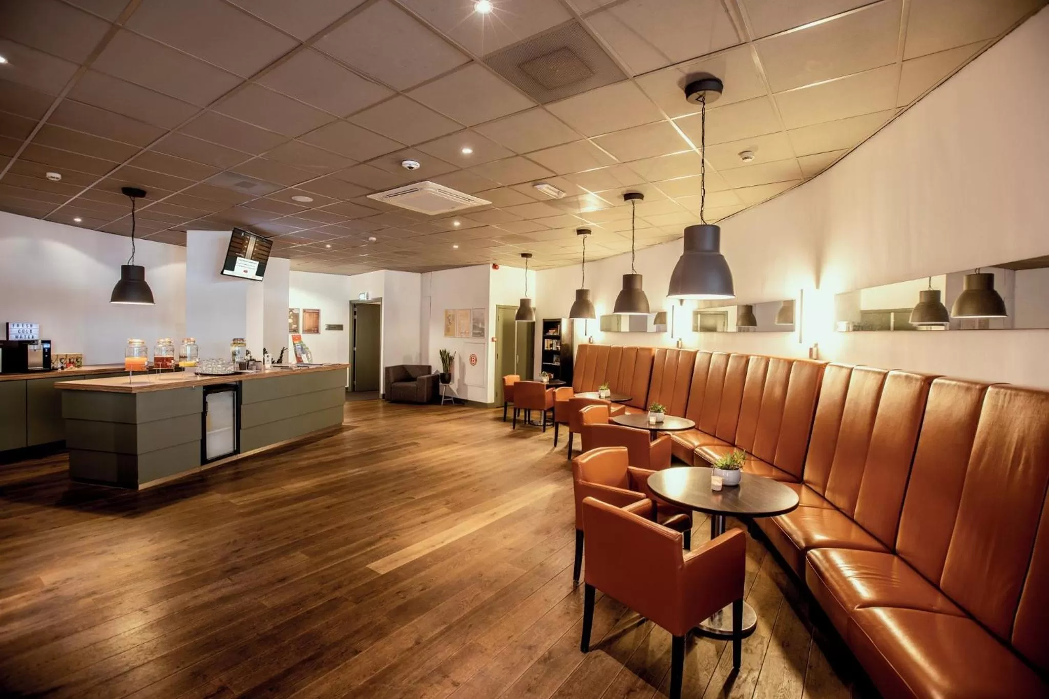 Breakfast in Leonardo Hotel Utrecht City Center