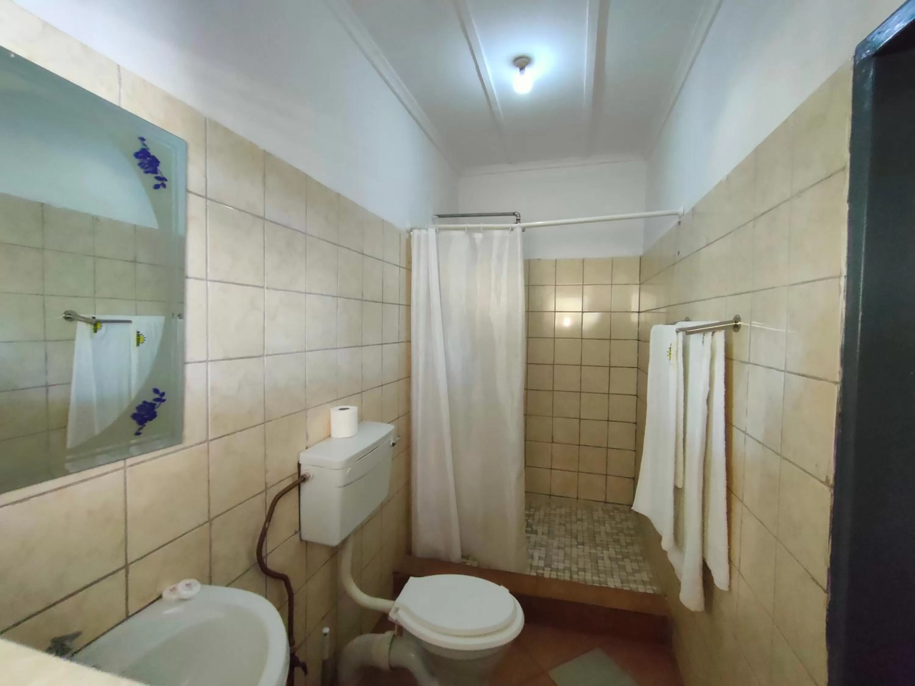 Shower in Golden Days Lodge