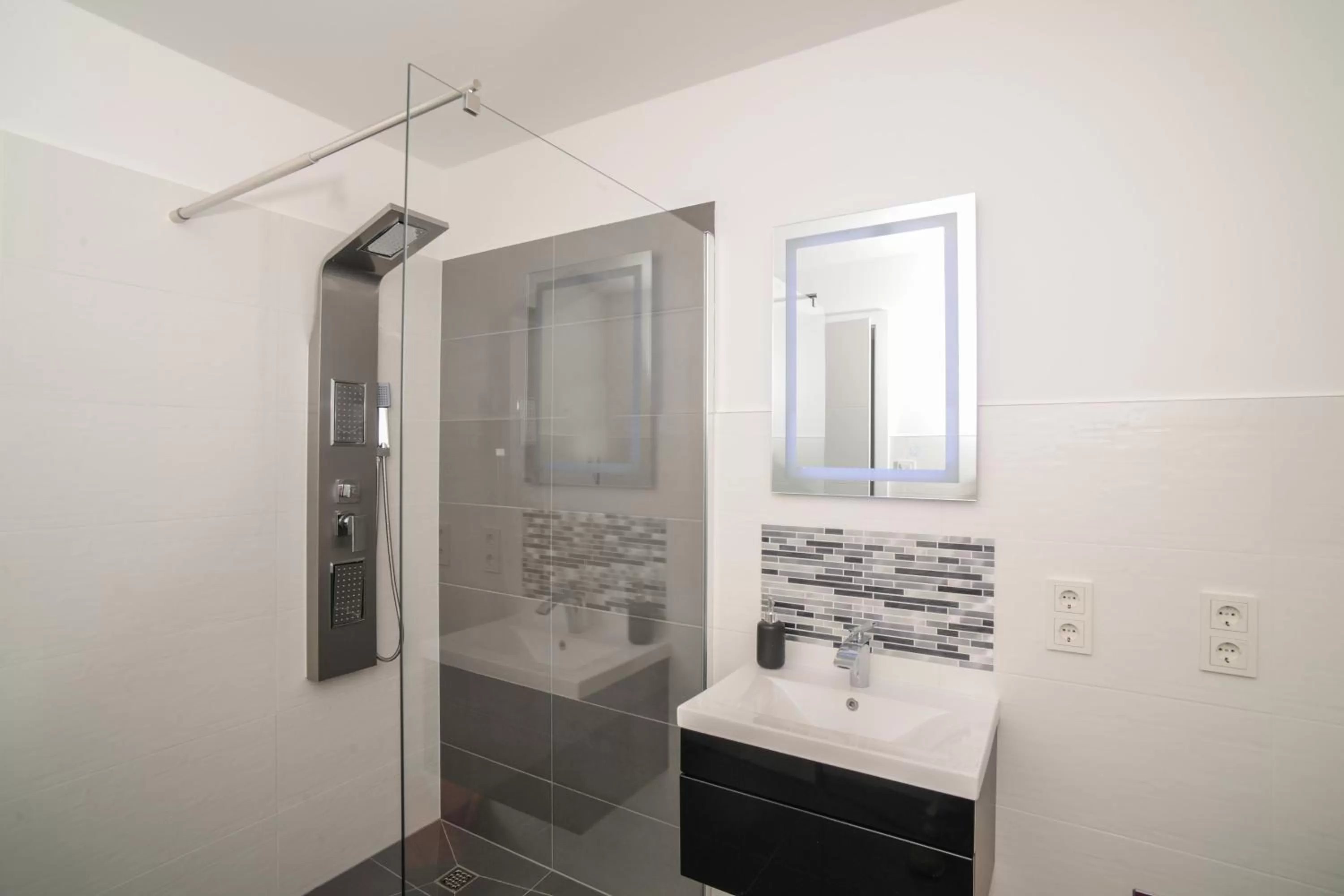 Shower in Designapartments Sweet Home - Sennhütte 11