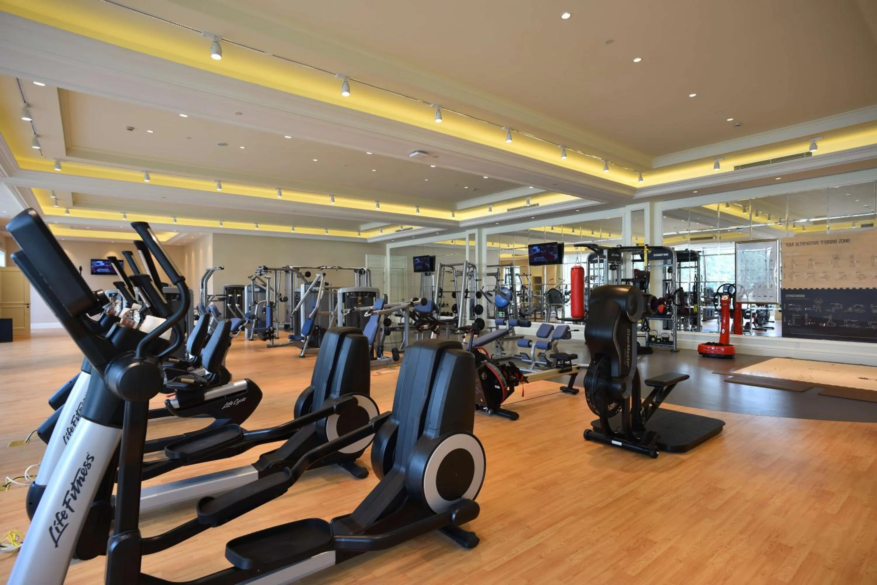 Fitness centre/facilities in Xijiao State Guest Hotel