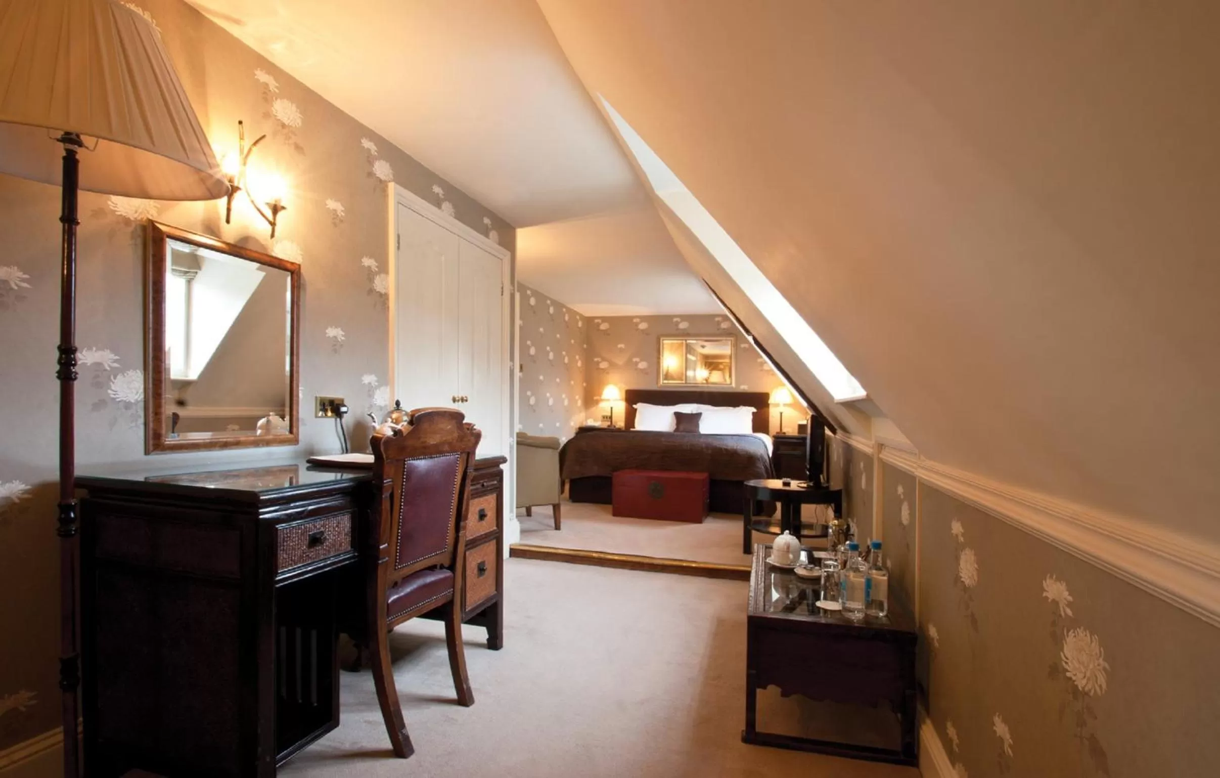 Bedroom, Bed in St Michael's Manor Hotel - St Albans