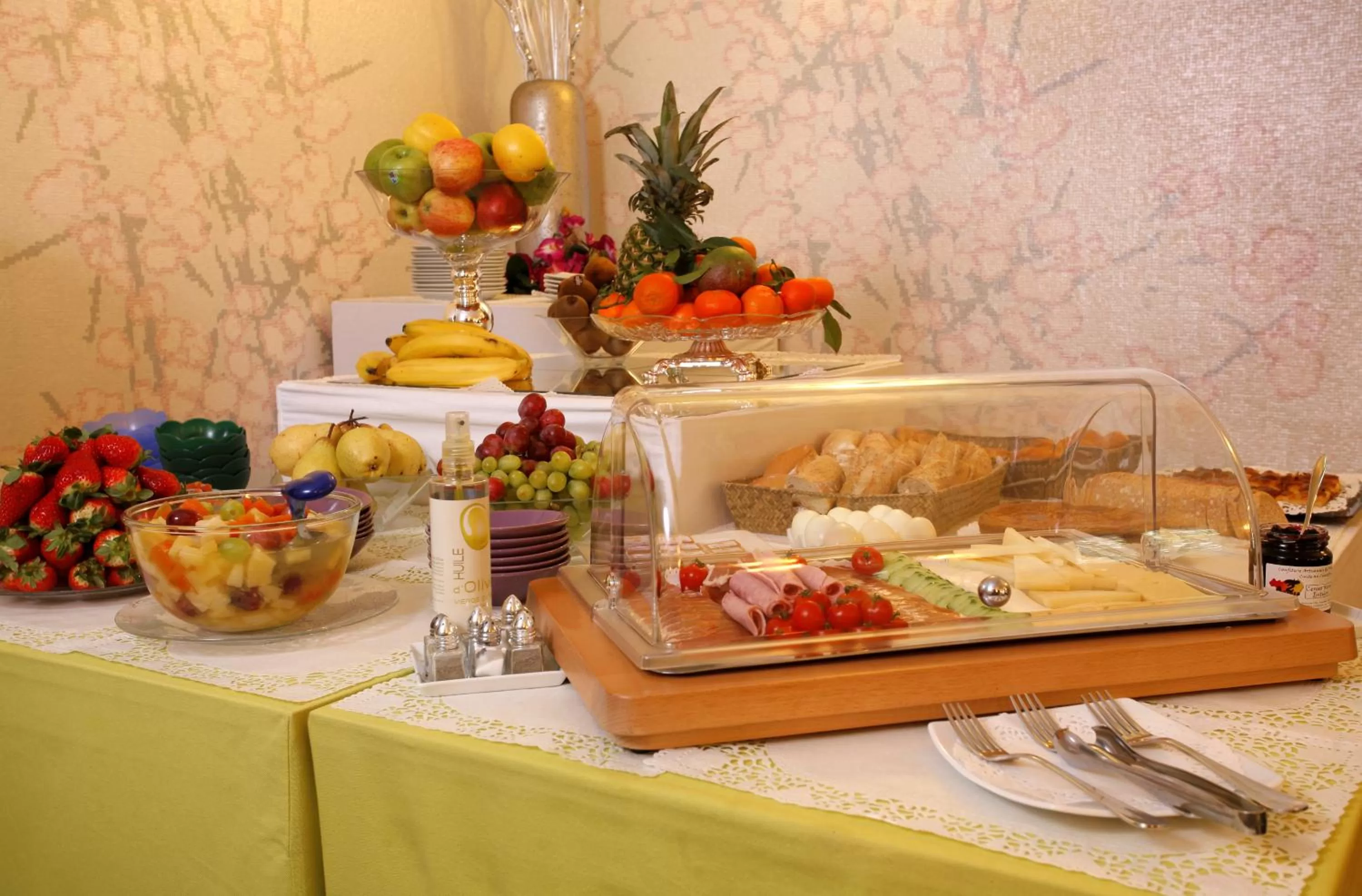 Restaurant/places to eat in Hotel De Gramont