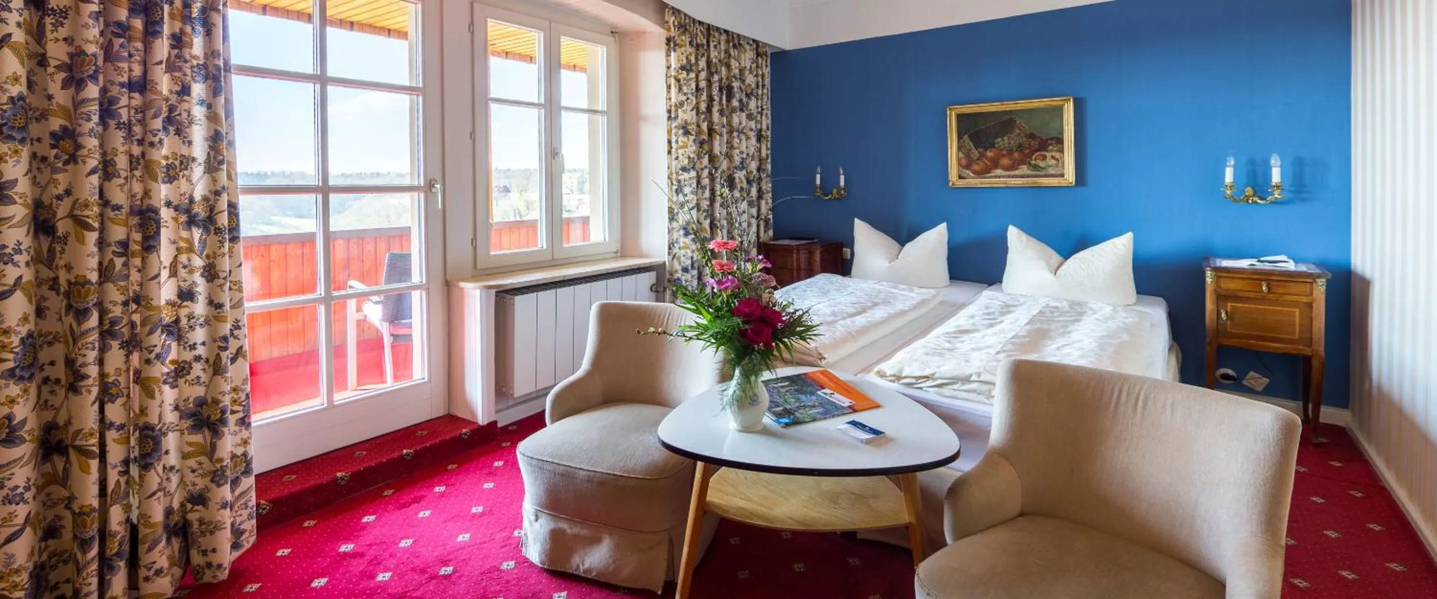 Photo of the whole room, Bed in Historik Hotel Goldener Hirsch Rothenburg