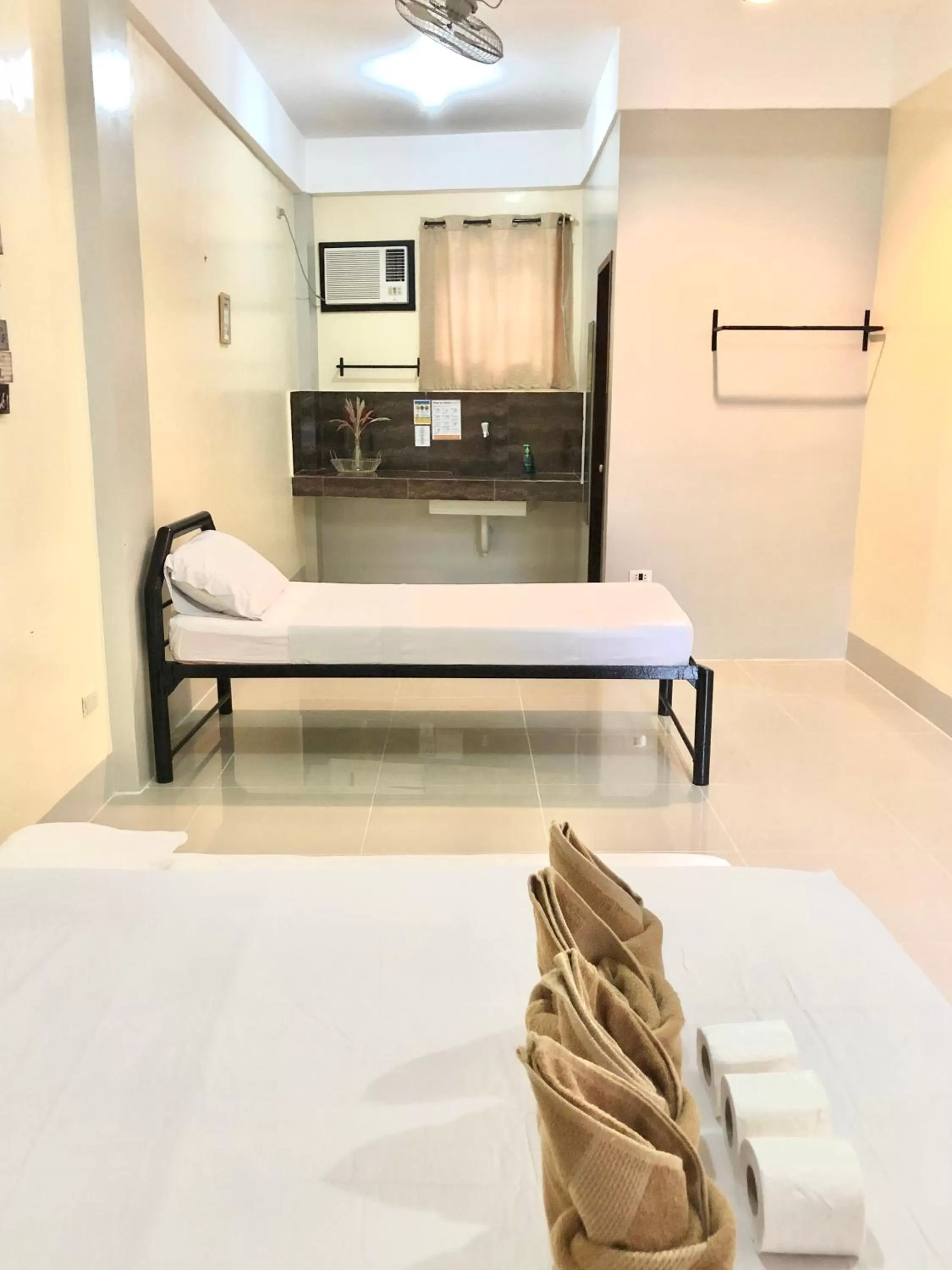 View (from property/room), Bed in Hanna's Inn, El Nido