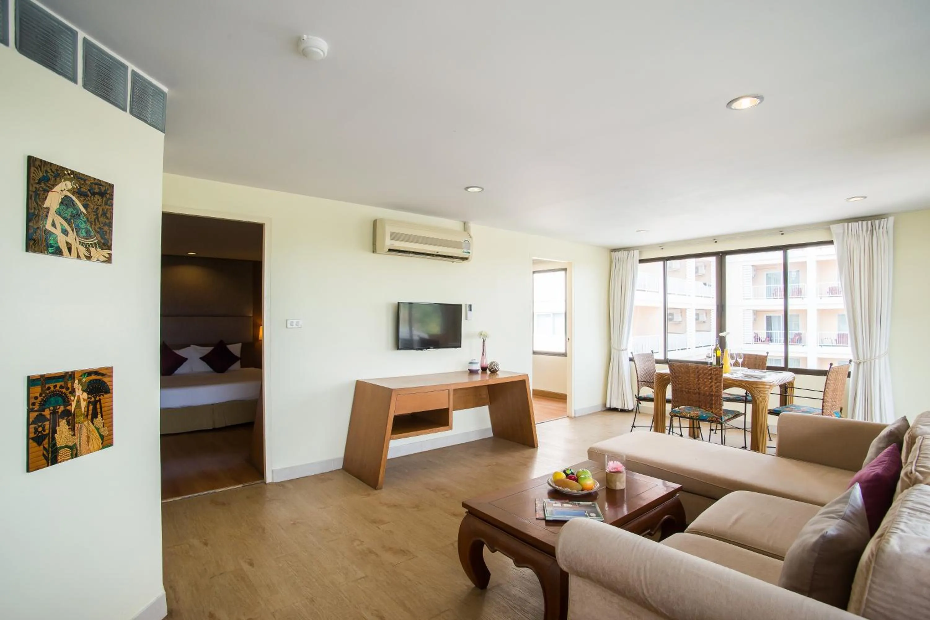 Living room in Bella Villa Metro