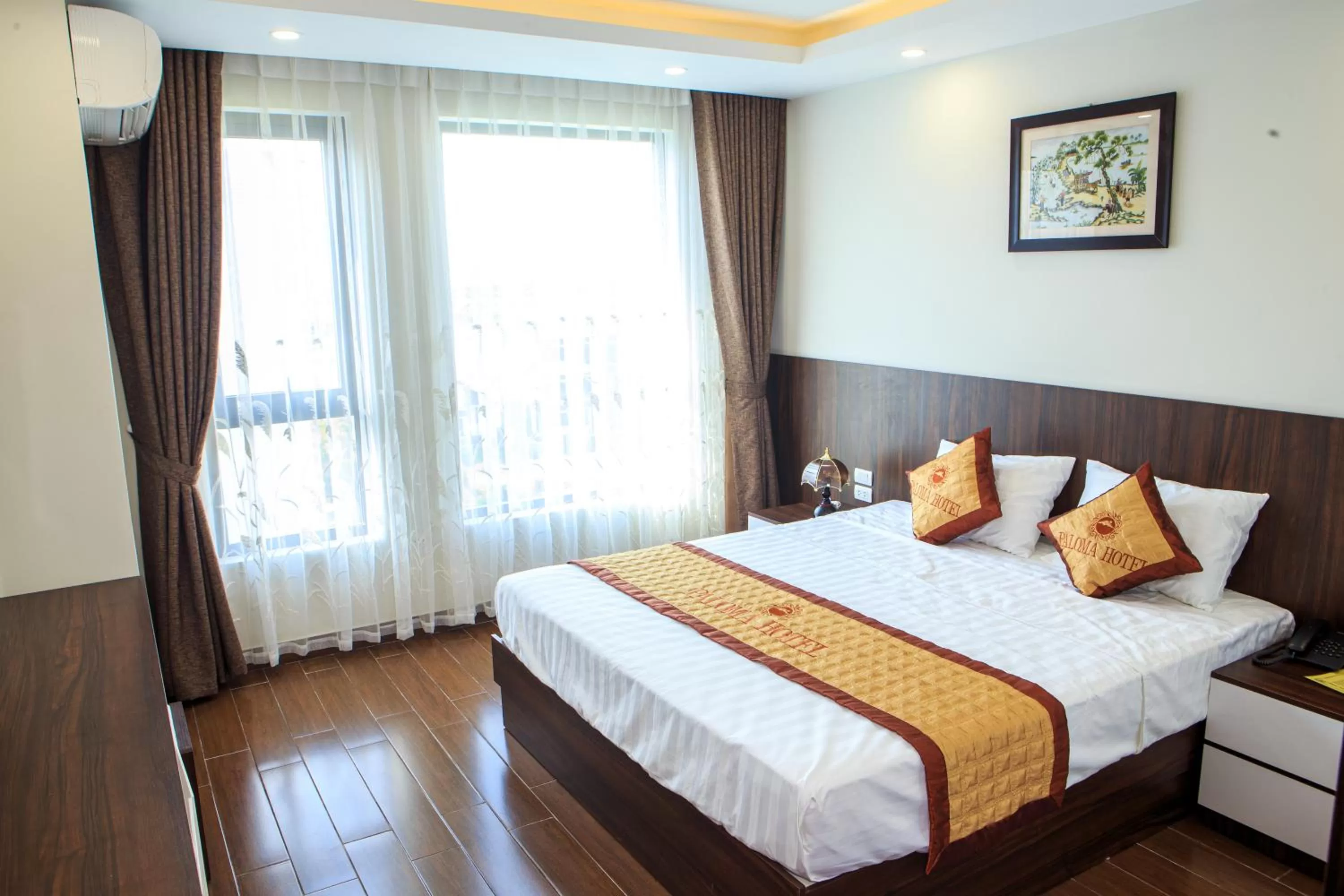 Living room, Bed in Paloma Hotel & Apartment