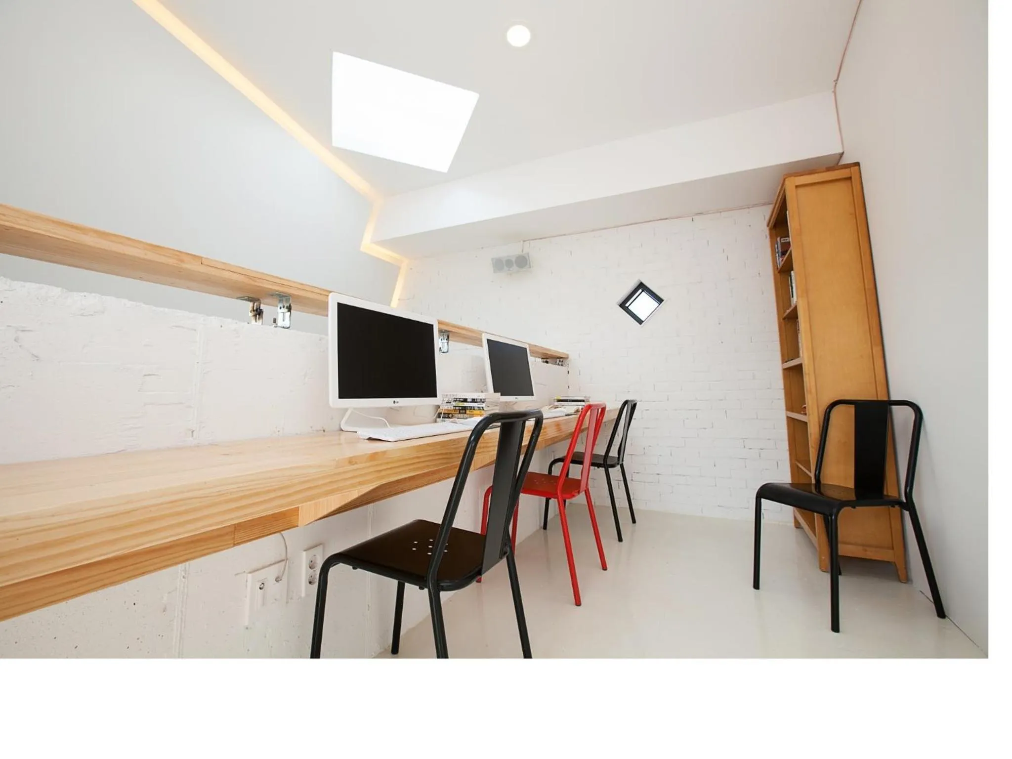 Business facilities in Mir Guesthouse