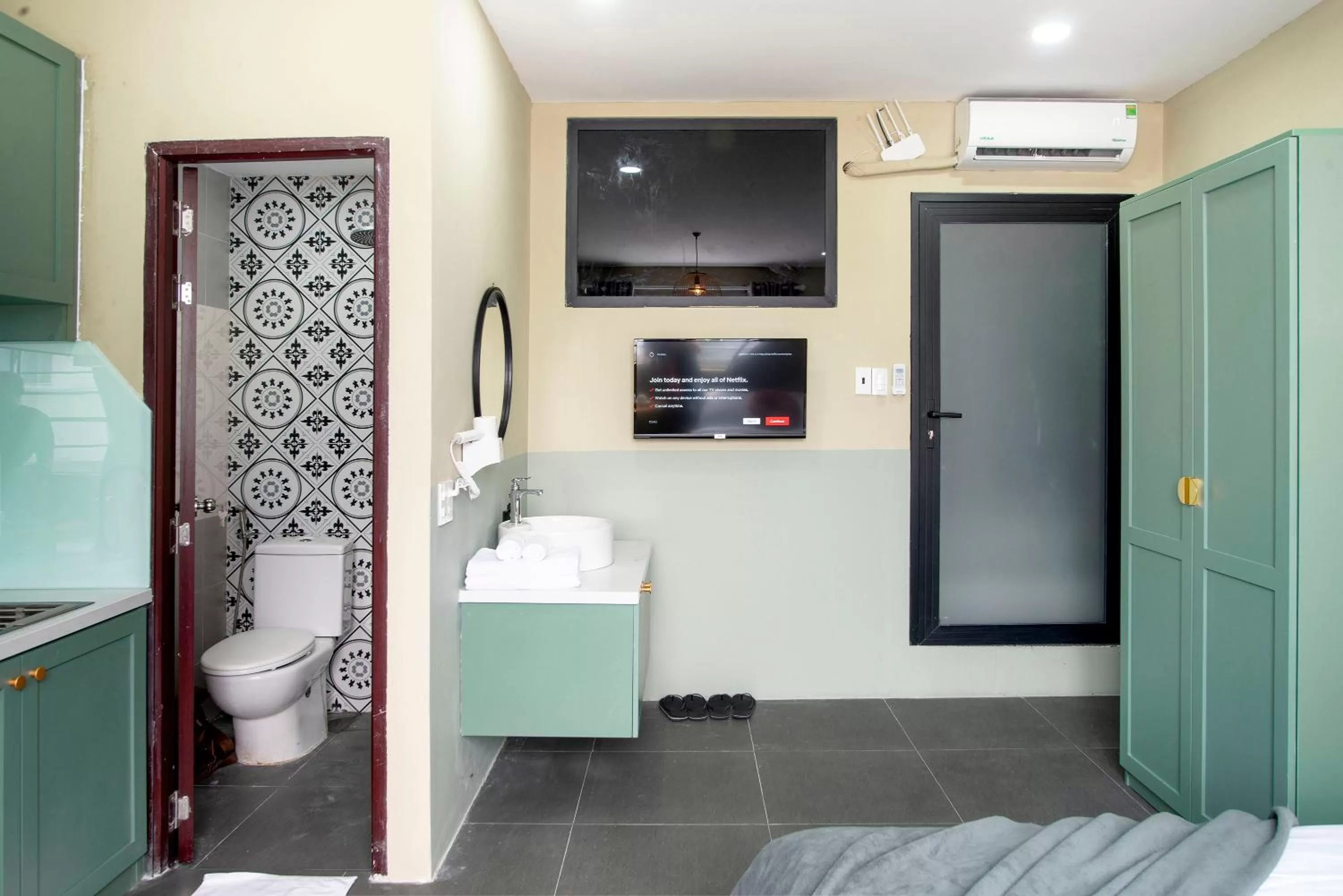 Toilet in SAZI BEN THANH Hotel HCM