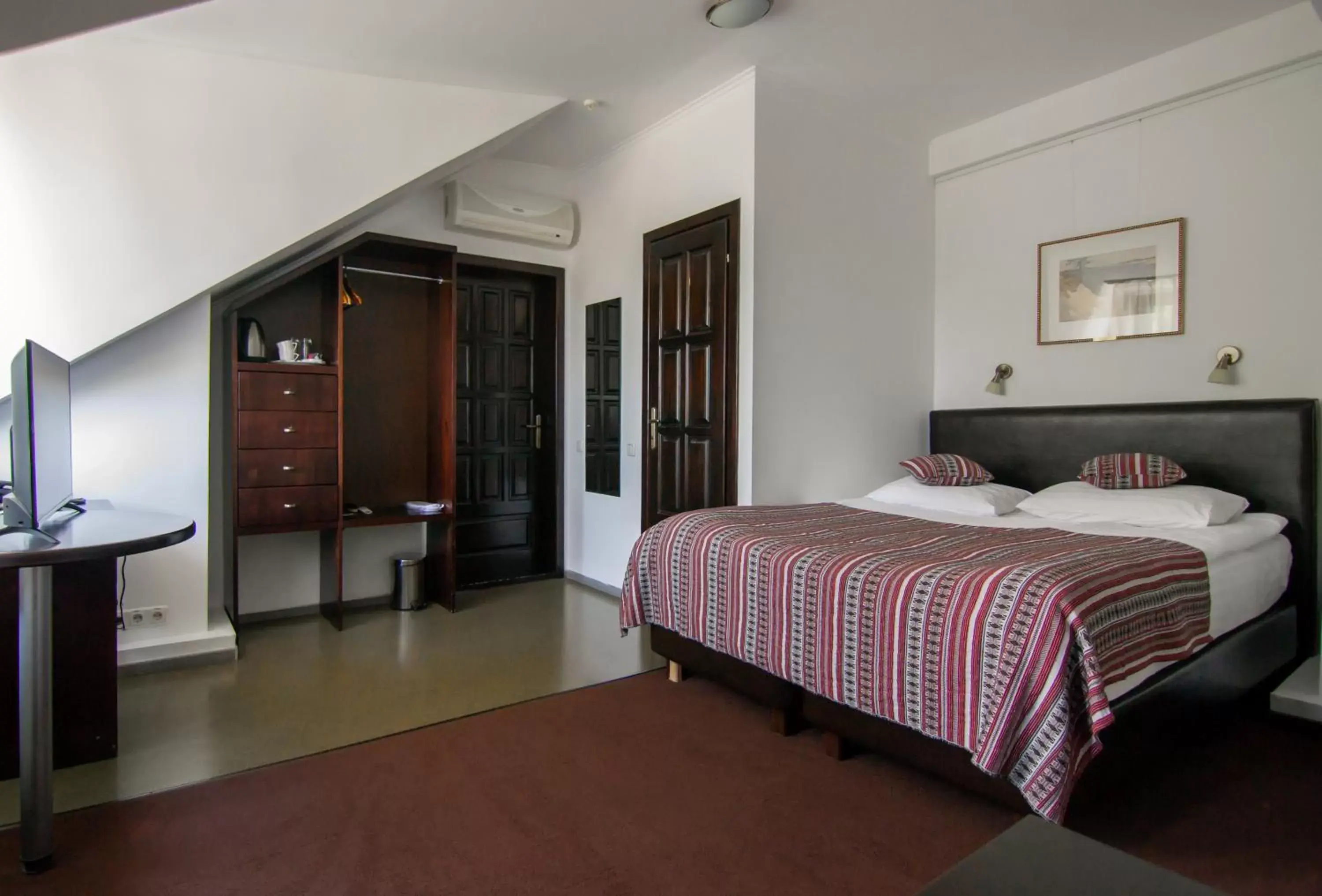 Comfort Double or Twin Room in Knyazha Hora Hotel Comfort Double or Twin Room in Knyazha Hora Hotel