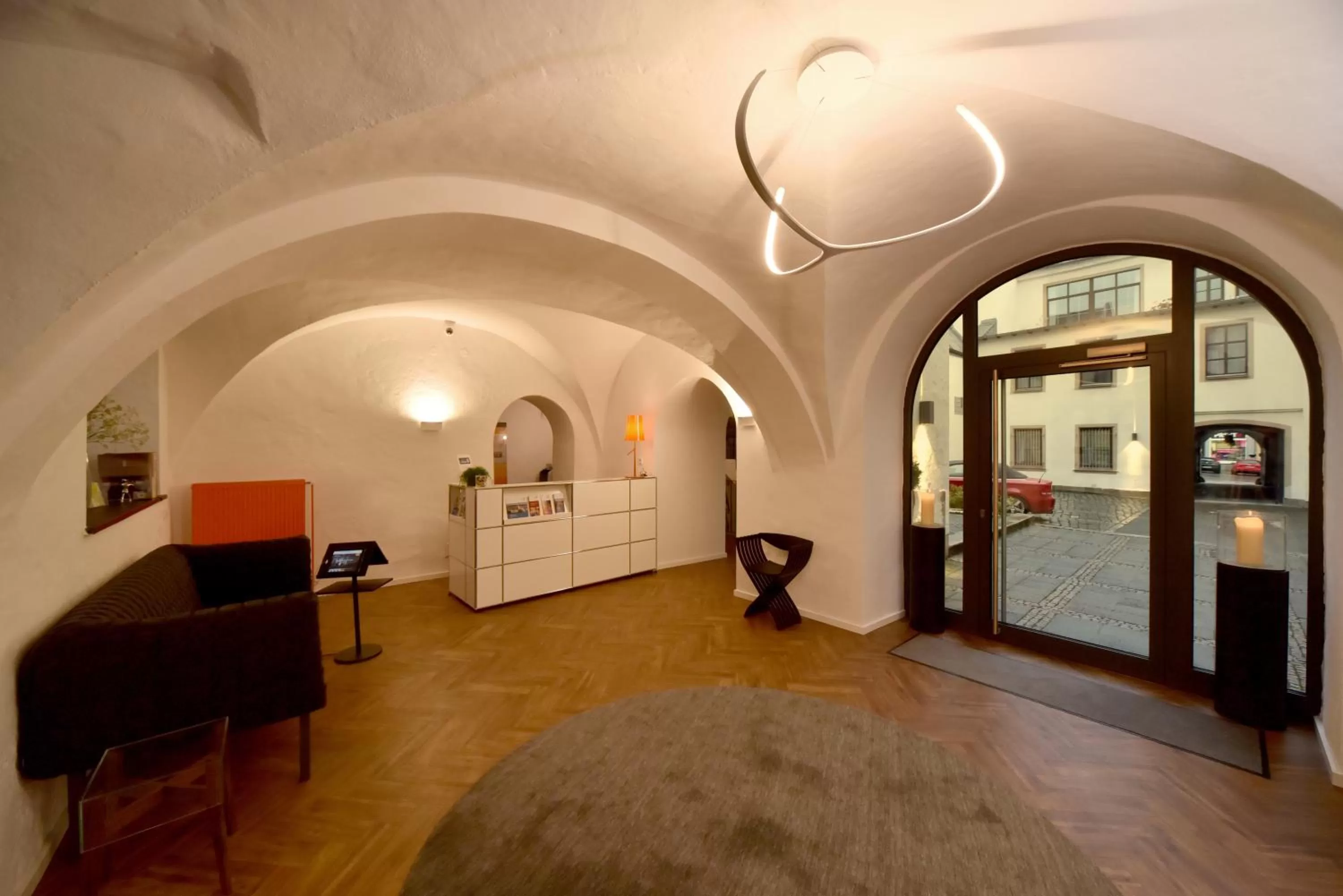 Lobby or reception, Bed in Hotel Maxplatz