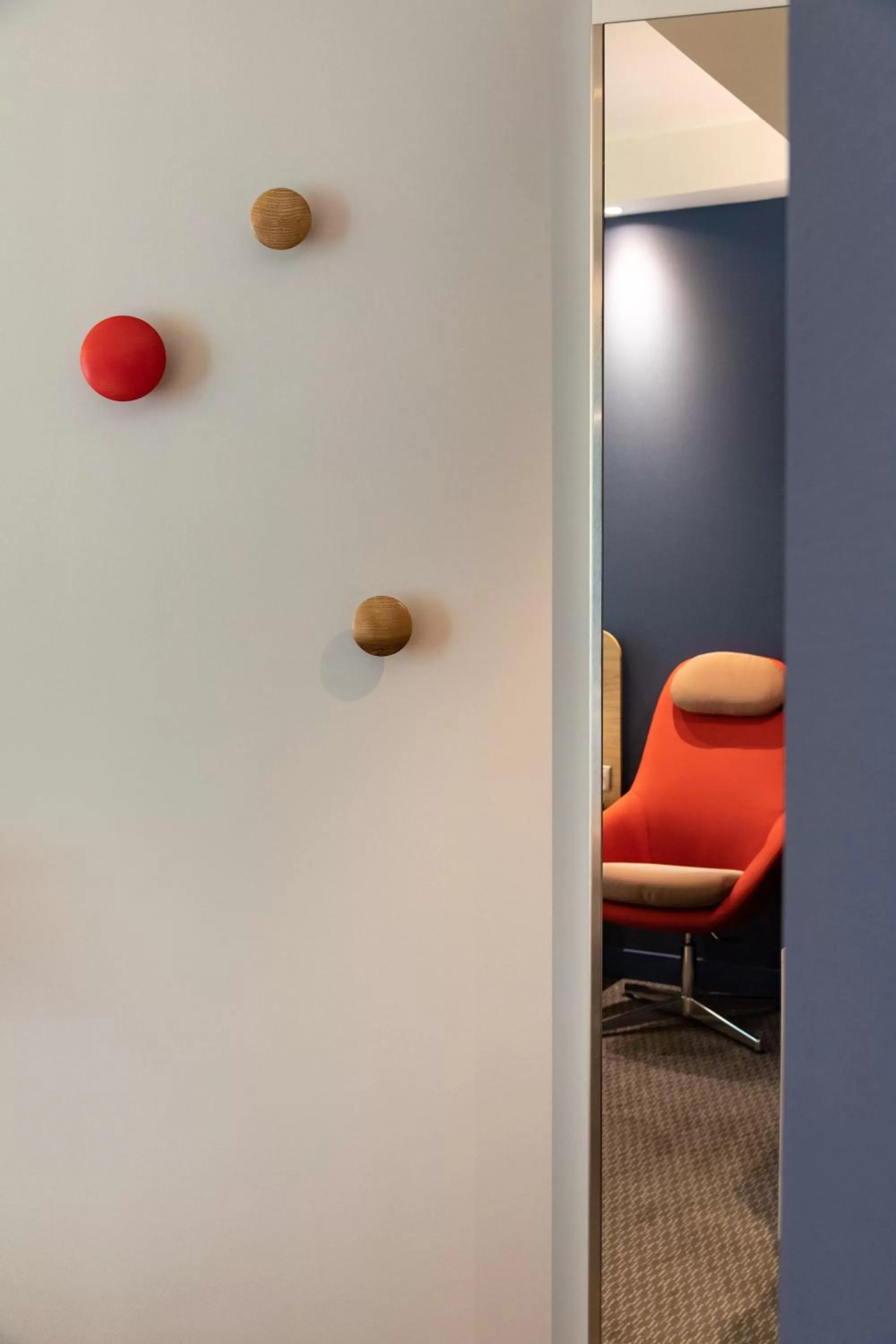 Photo of the whole room in Holiday Inn Express - Lisbon - Plaza Saldanha by IHG