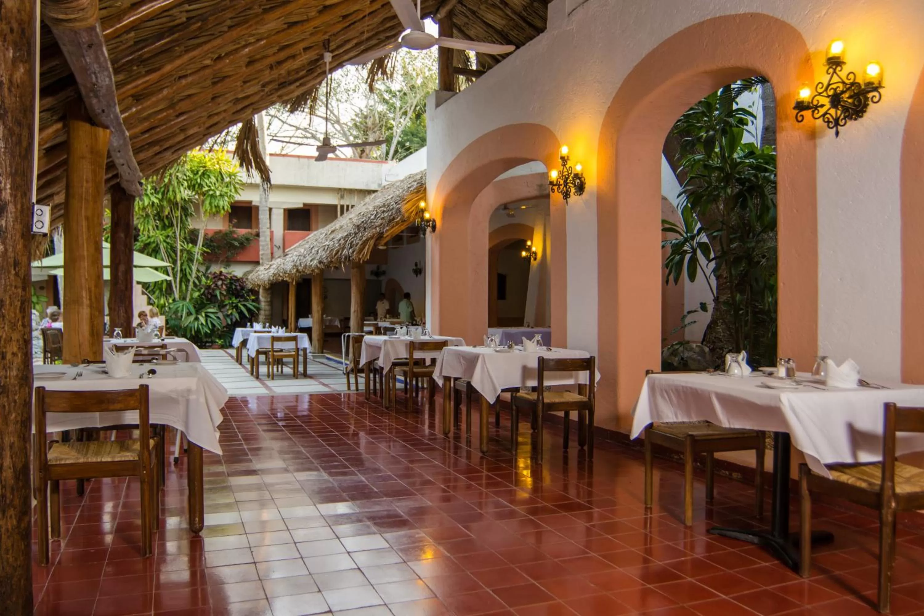 Restaurant/places to eat in Villas Arqueologicas Chichen Itza