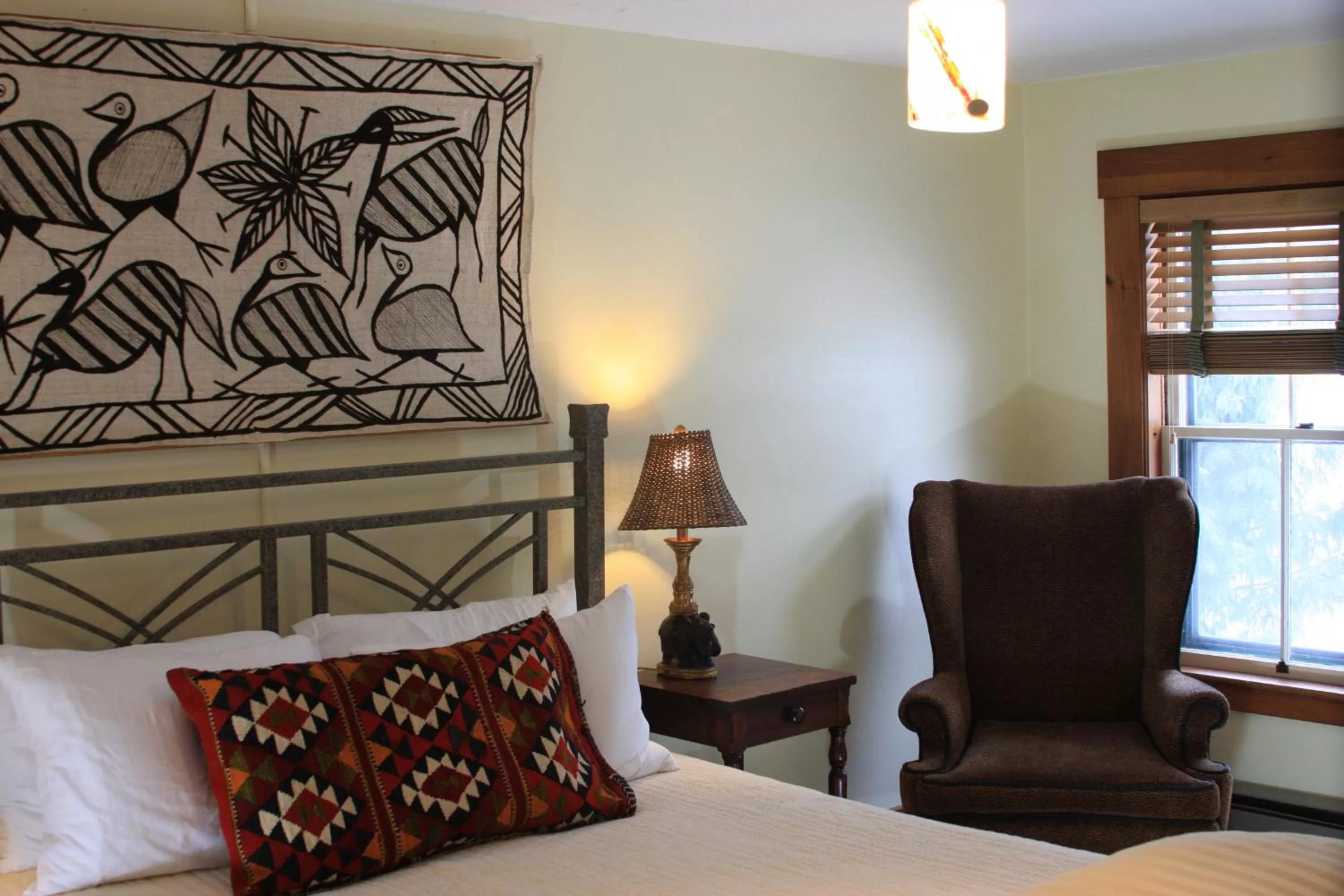 Decorative detail, Bed in Follansbee Inn