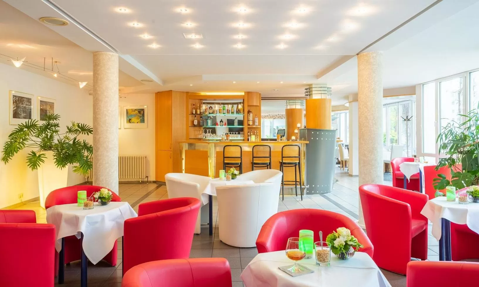 Lounge or bar in ACHAT Hotel Suhl