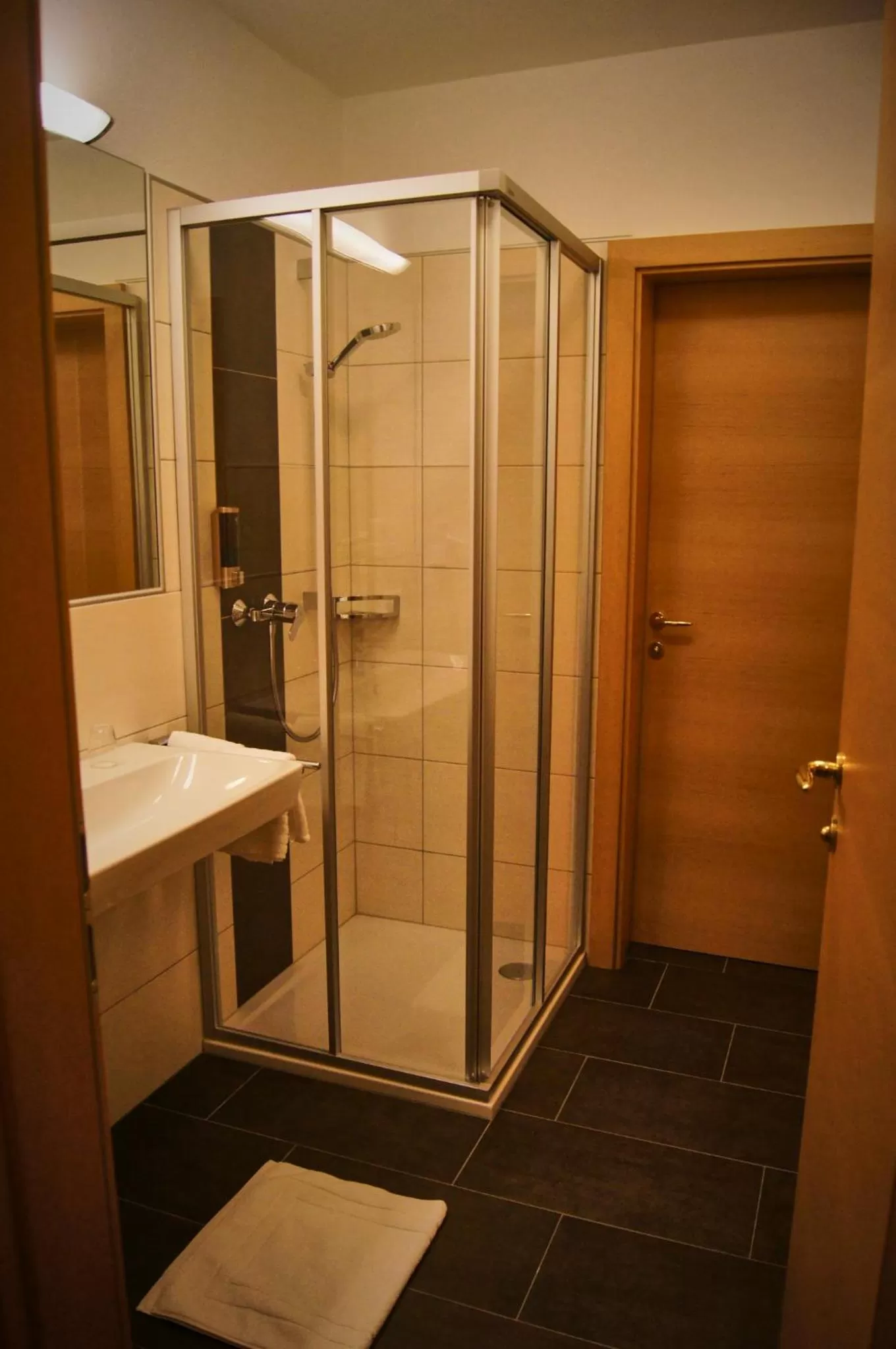 Bathroom in Hotel-Restaurant Schwaiger***