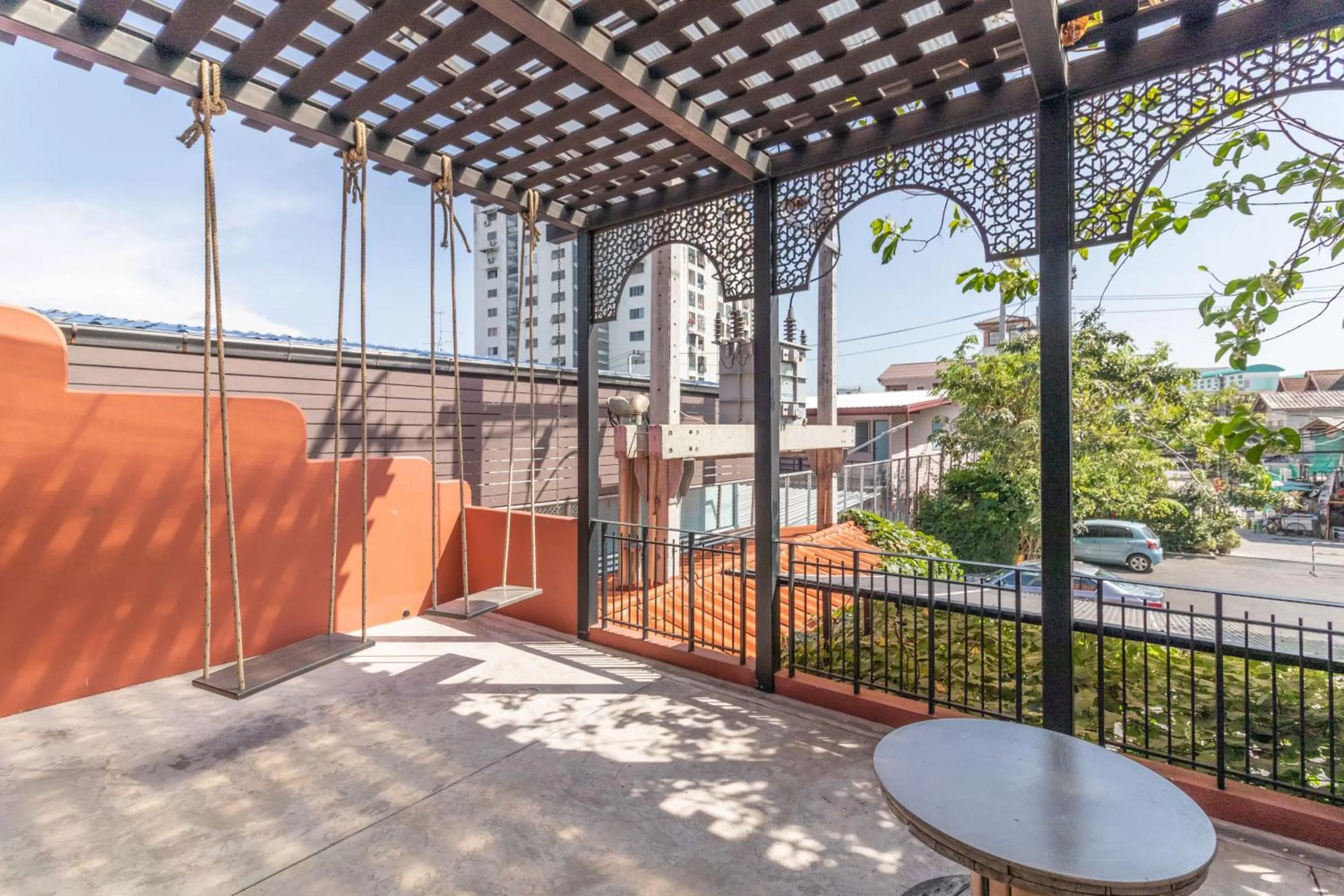 Property building in Baansuanprannok Hotel