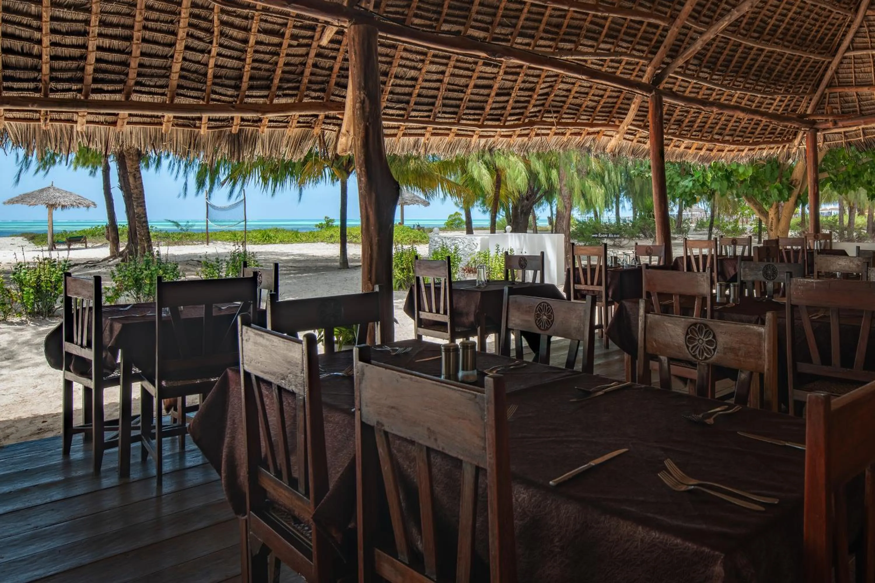 Restaurant/places to eat in Hakuna Majiwe Beach Lodge