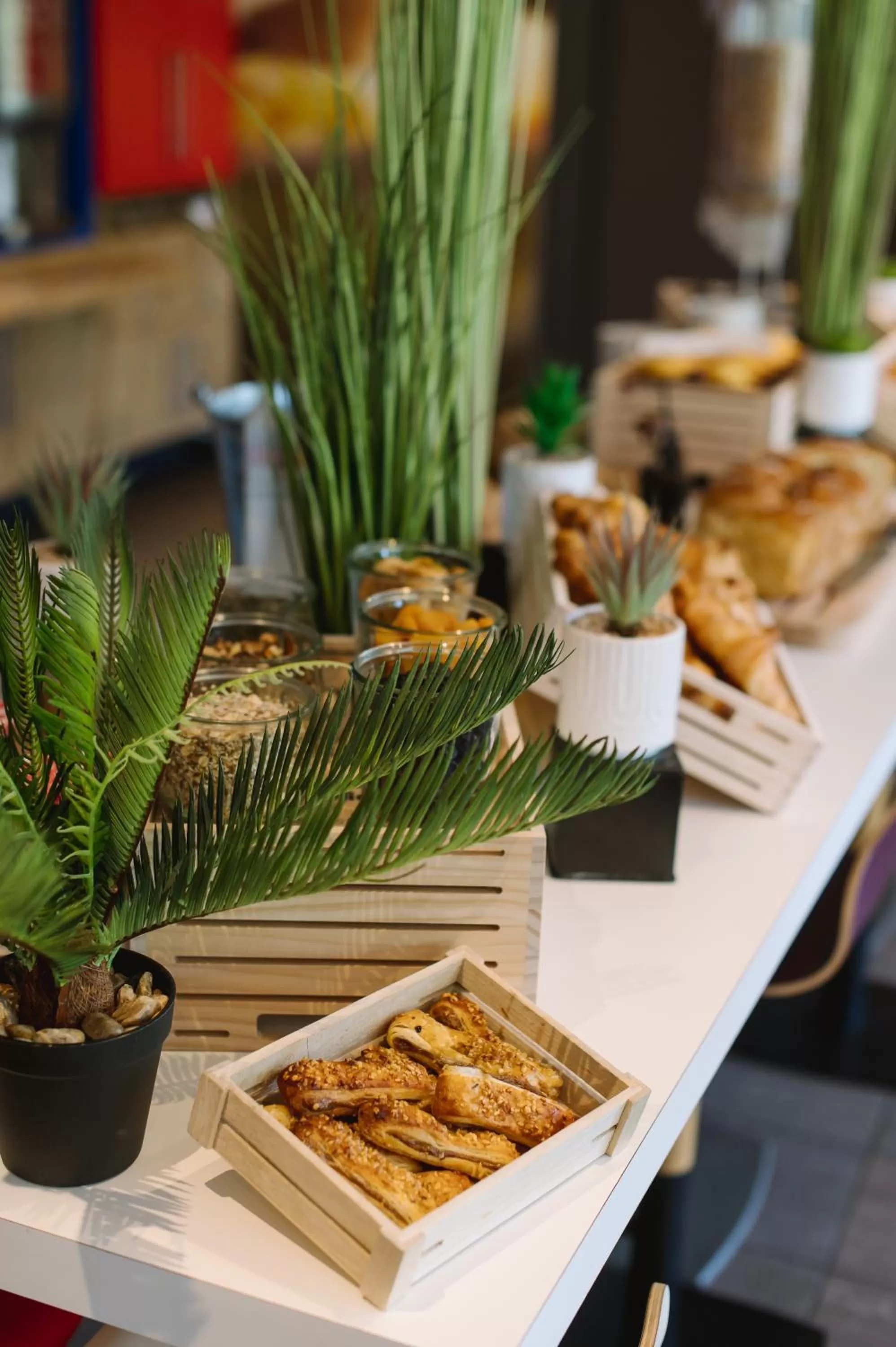 Food and drinks in ibis Avignon Centre Gare