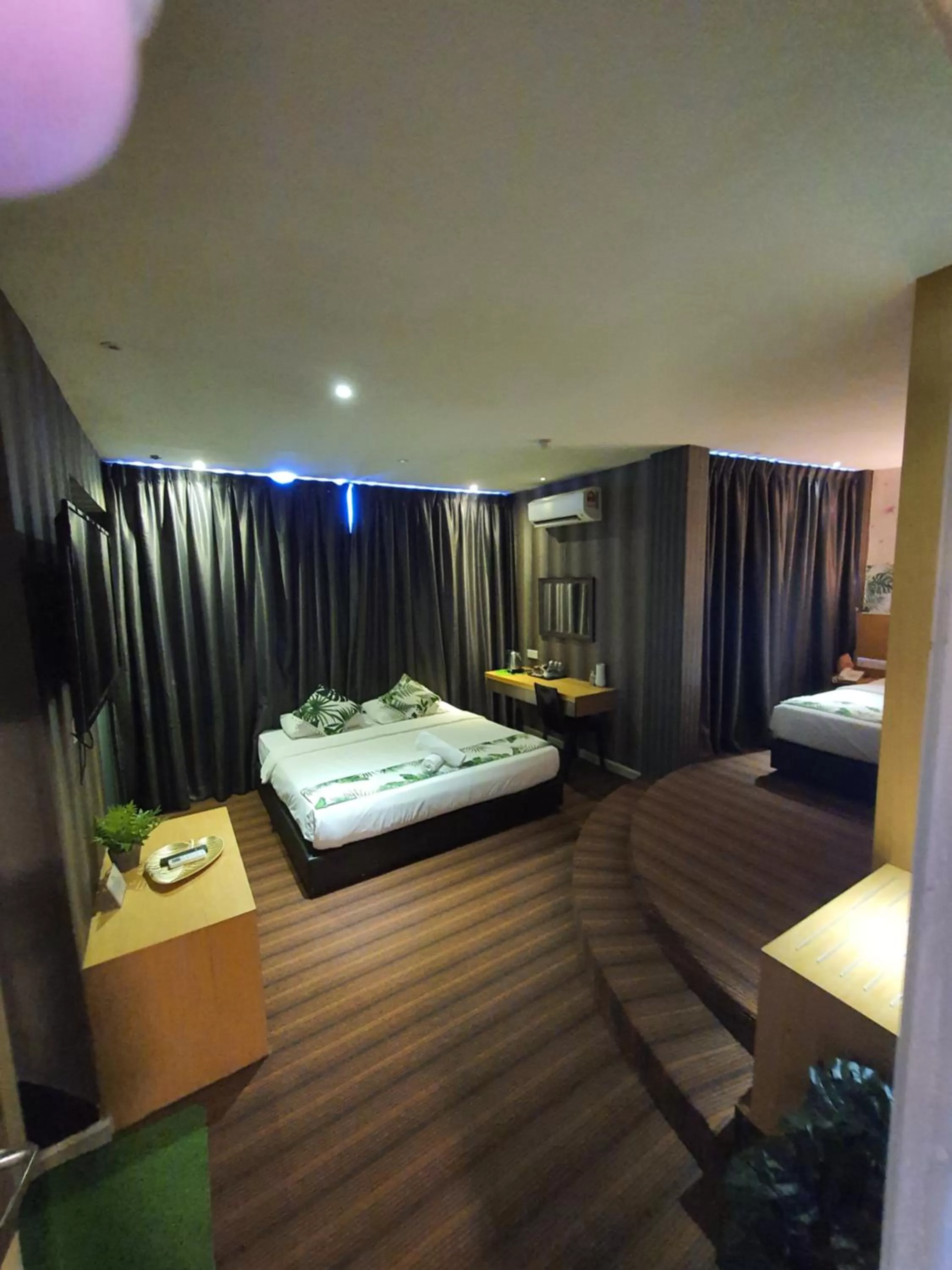 Grandeur Hotel And Spa