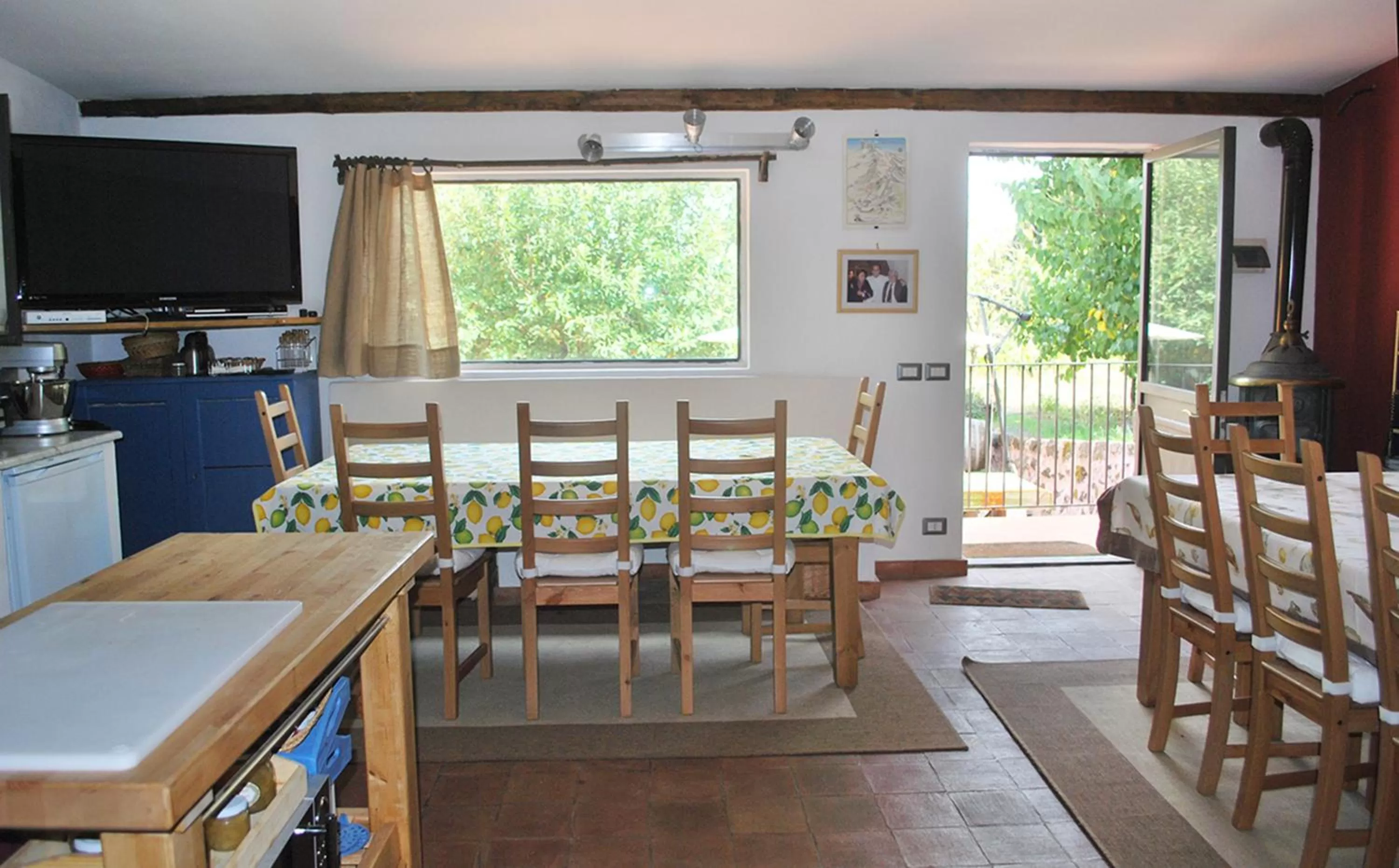 Communal lounge/ TV room in Case Zuccaro