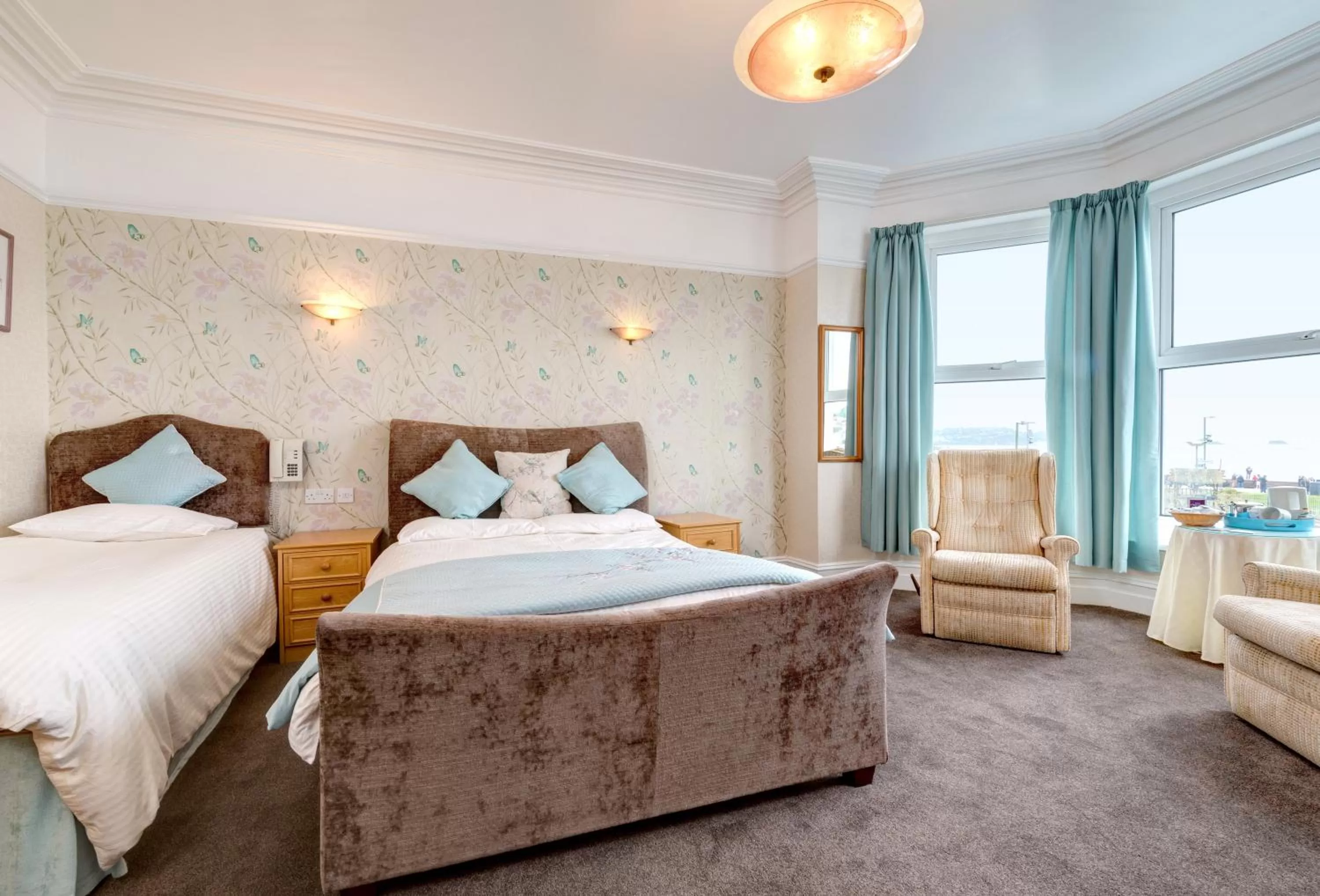 Bedroom, Bed in Marine Hotel